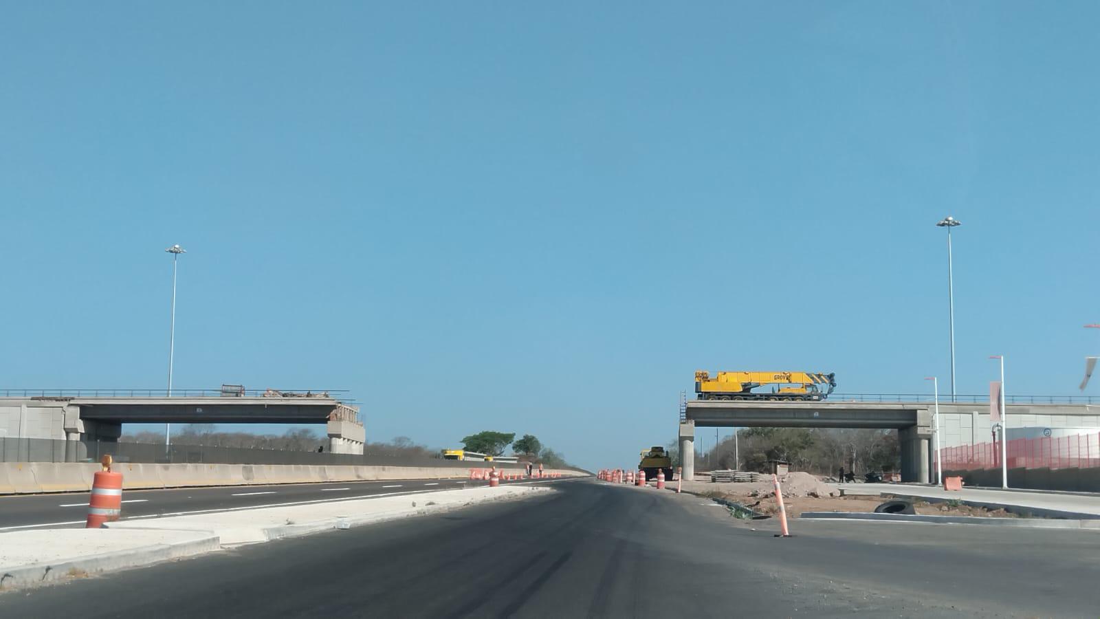 $!Avanza construcción de puente sobre la autopista Mazatlán-Culiacán