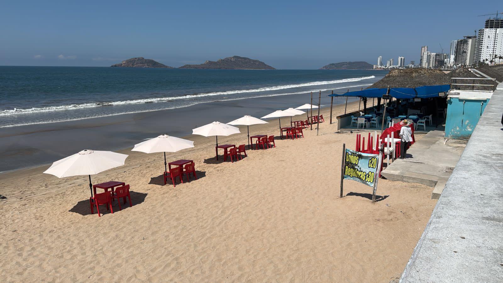 $!Profepa sanciona palapa en Mazatlán por ocupar playa sin permisos