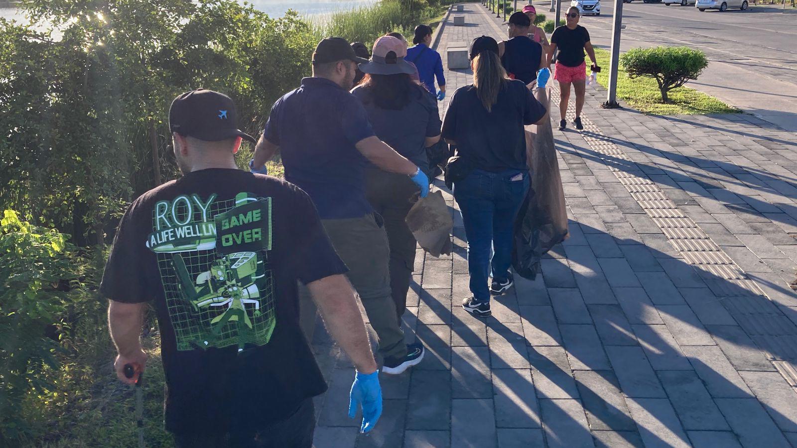 $!Realizan nueva limpieza en la Laguna del Camarón para librarla de residuos