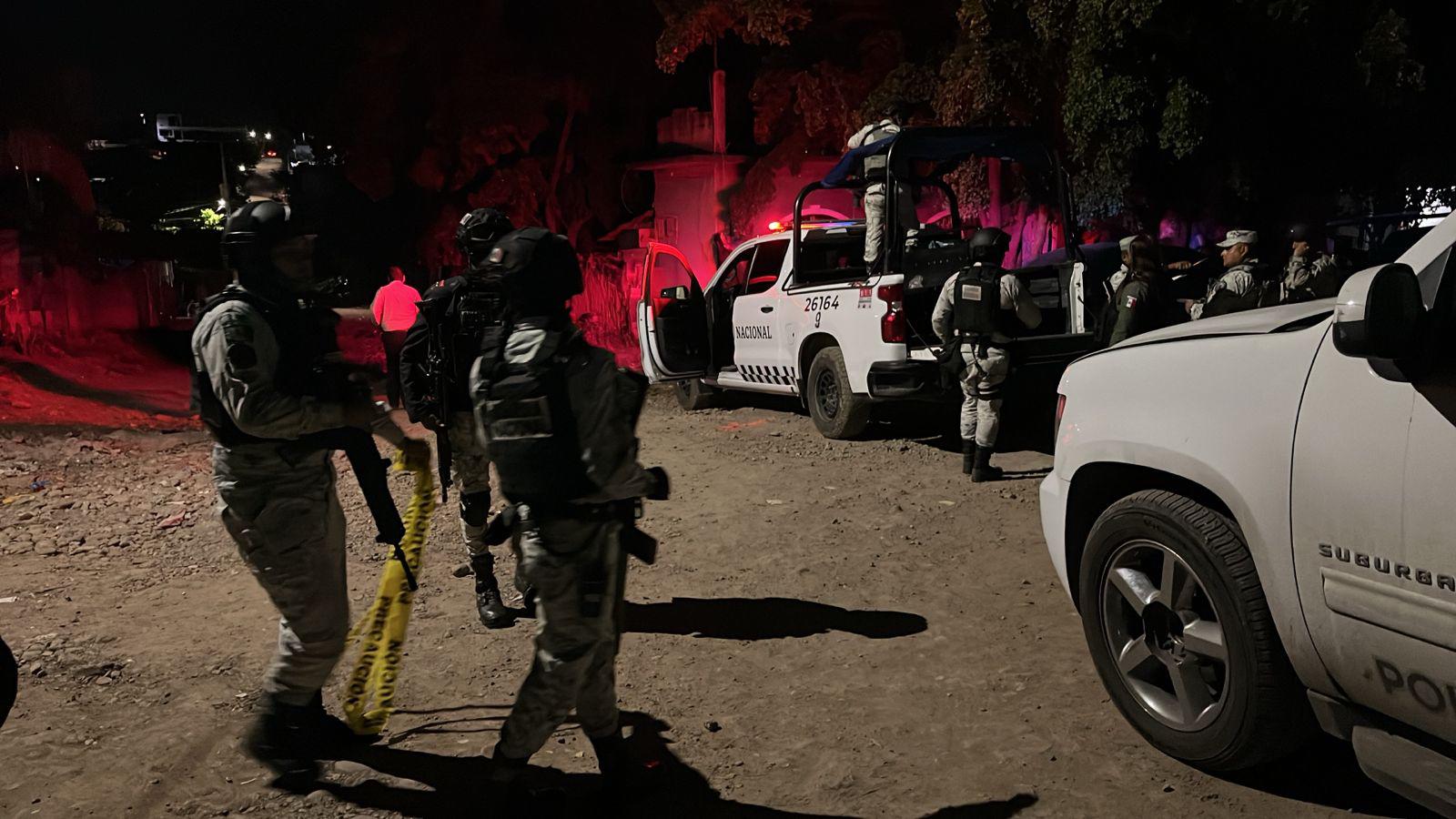 $!Persiguen y asesinan a balazos a un hombre en la Rosario Uzárraga, en Culiacán