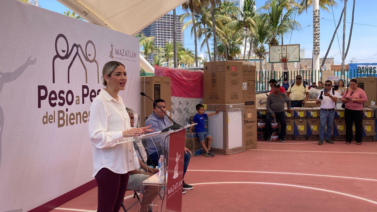 $!Son beneficiadas 369 familias de Mazatlán por el programa Peso a Peso de Bienestar Social