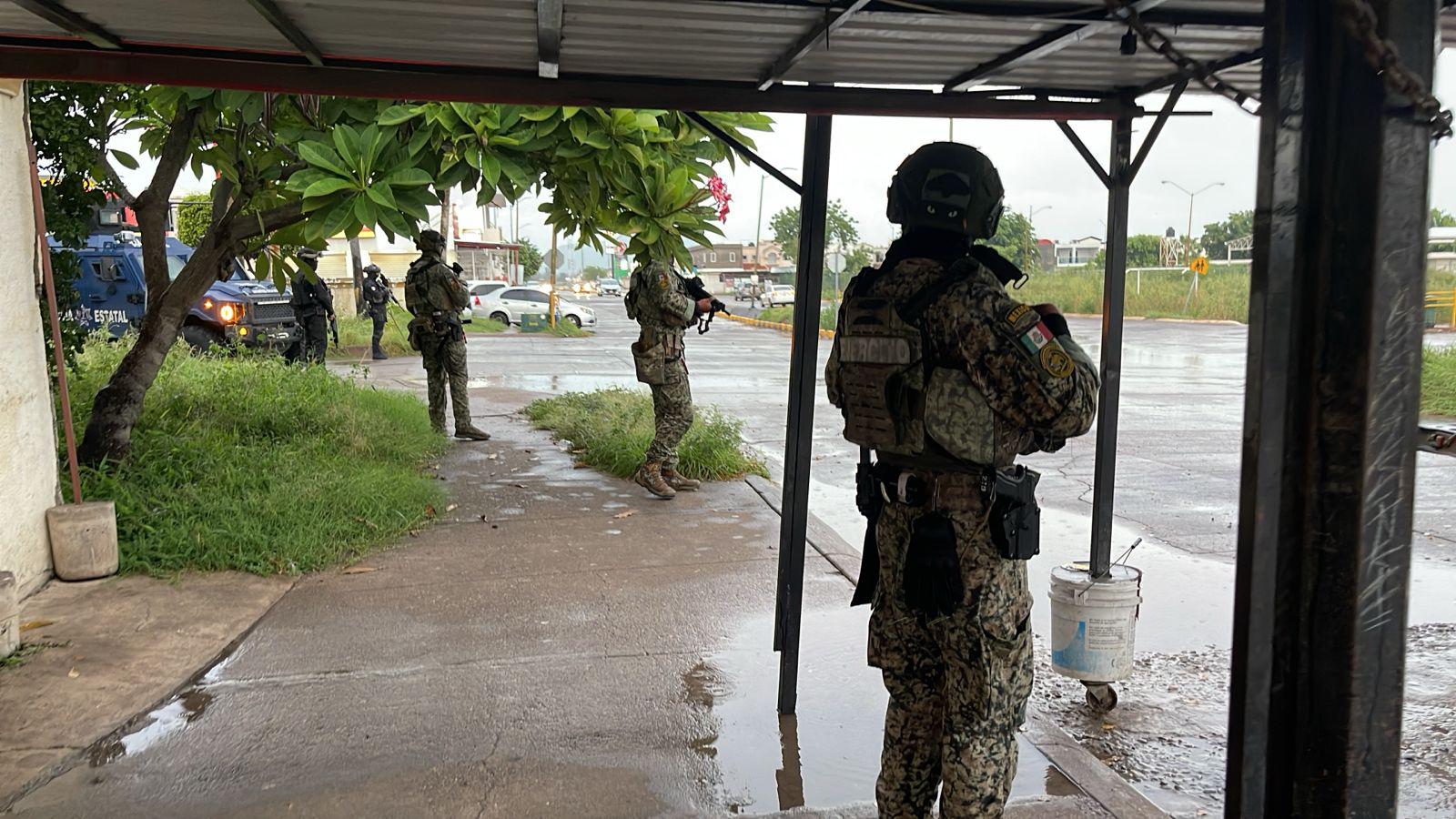 $!Cinco abatidos y un agente estatal herido durante enfrentamiento en Urbivilla del Cedro, en Culiacán