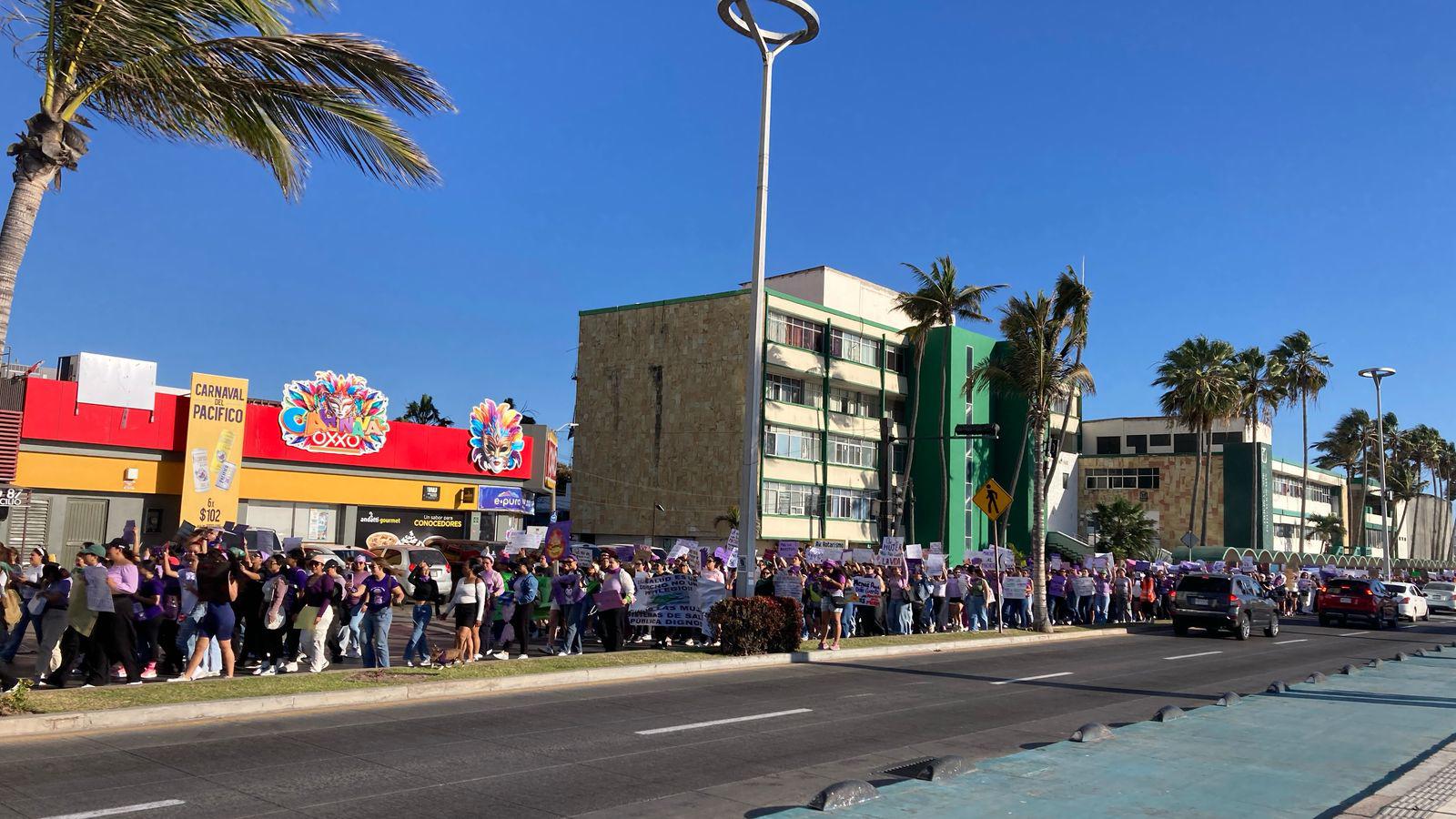$!Mujeres levantan la voz en Mazatlán contra la violencia, discriminación y desigualdad