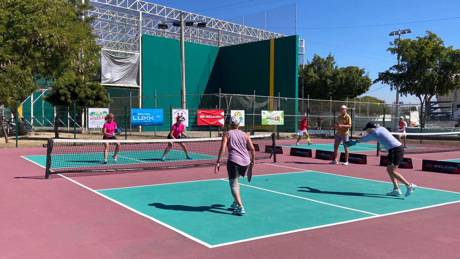 $!Duplas extranjeras marcan diferencia en Torneo Pickleball, en Mazatlán