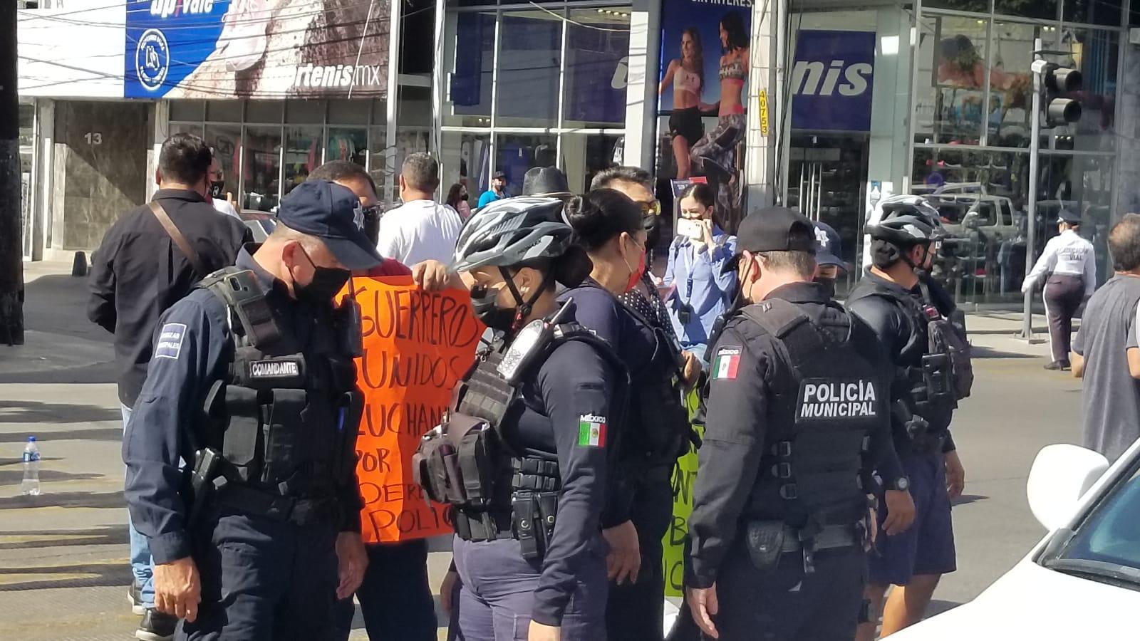 $!Policías jubilados acusan a Gobierno de Culiacán de contemplar a agentes fallecidos para pago de liquidación