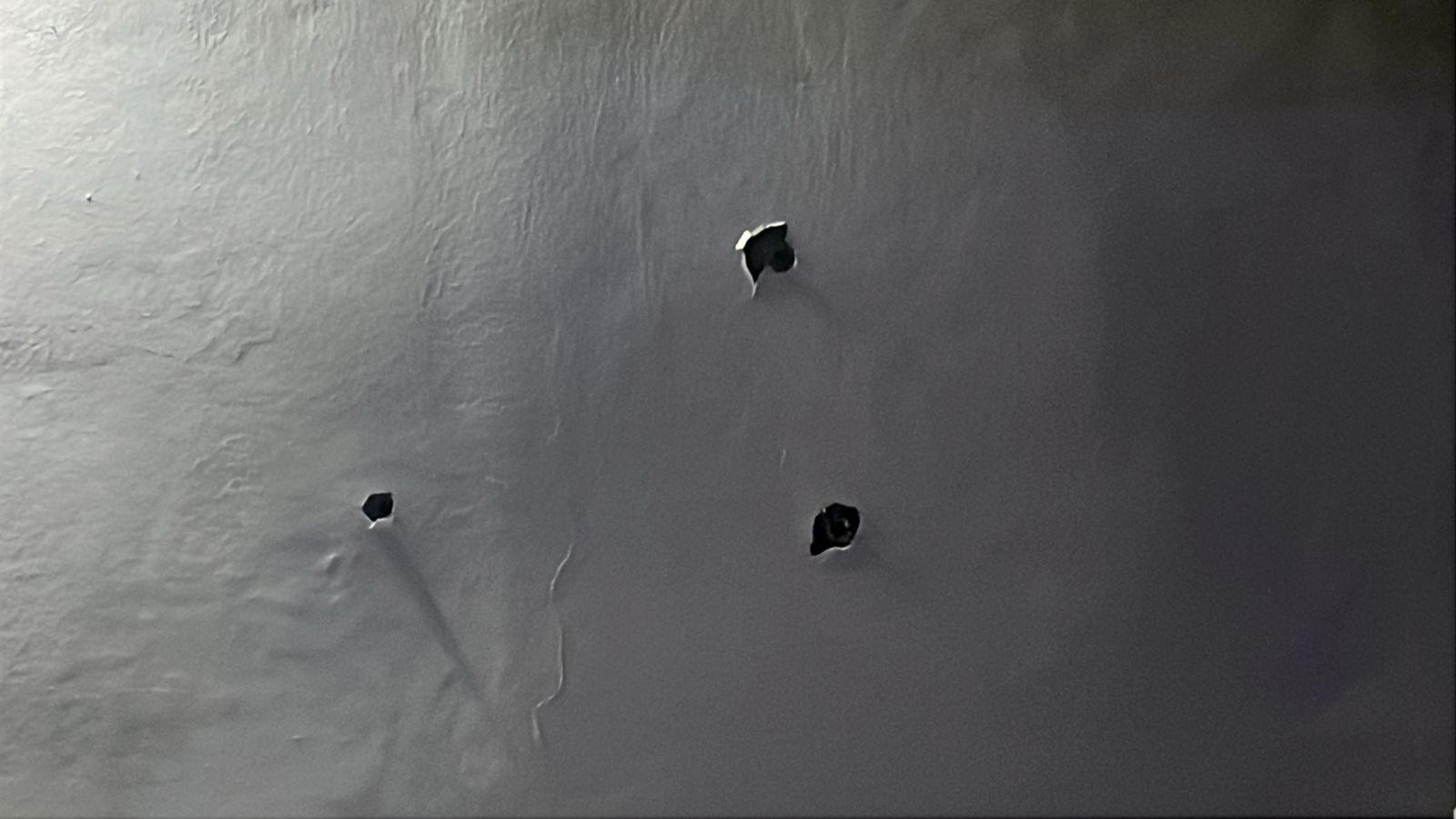 $!Vandalizan y balean un domicilio en la colonia Emiliano Zapata, en Culiacán