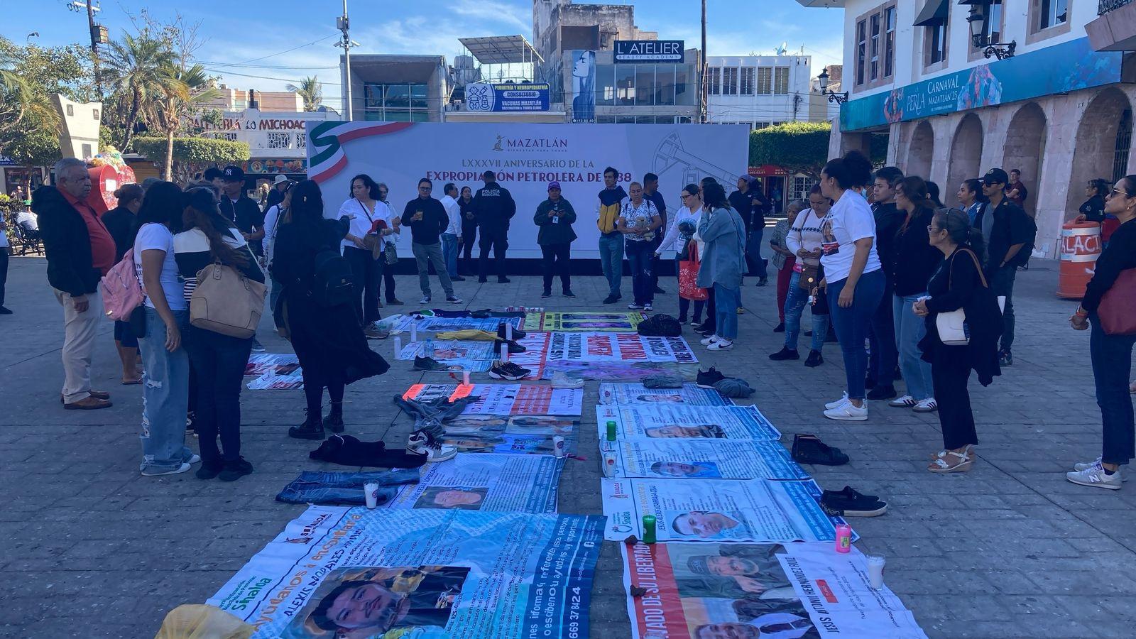 $!Se suman en Mazatlán al ‘Luto Nacional’ por hallazgo de crematorios clandestinos en Teuchitlán, Jalisco