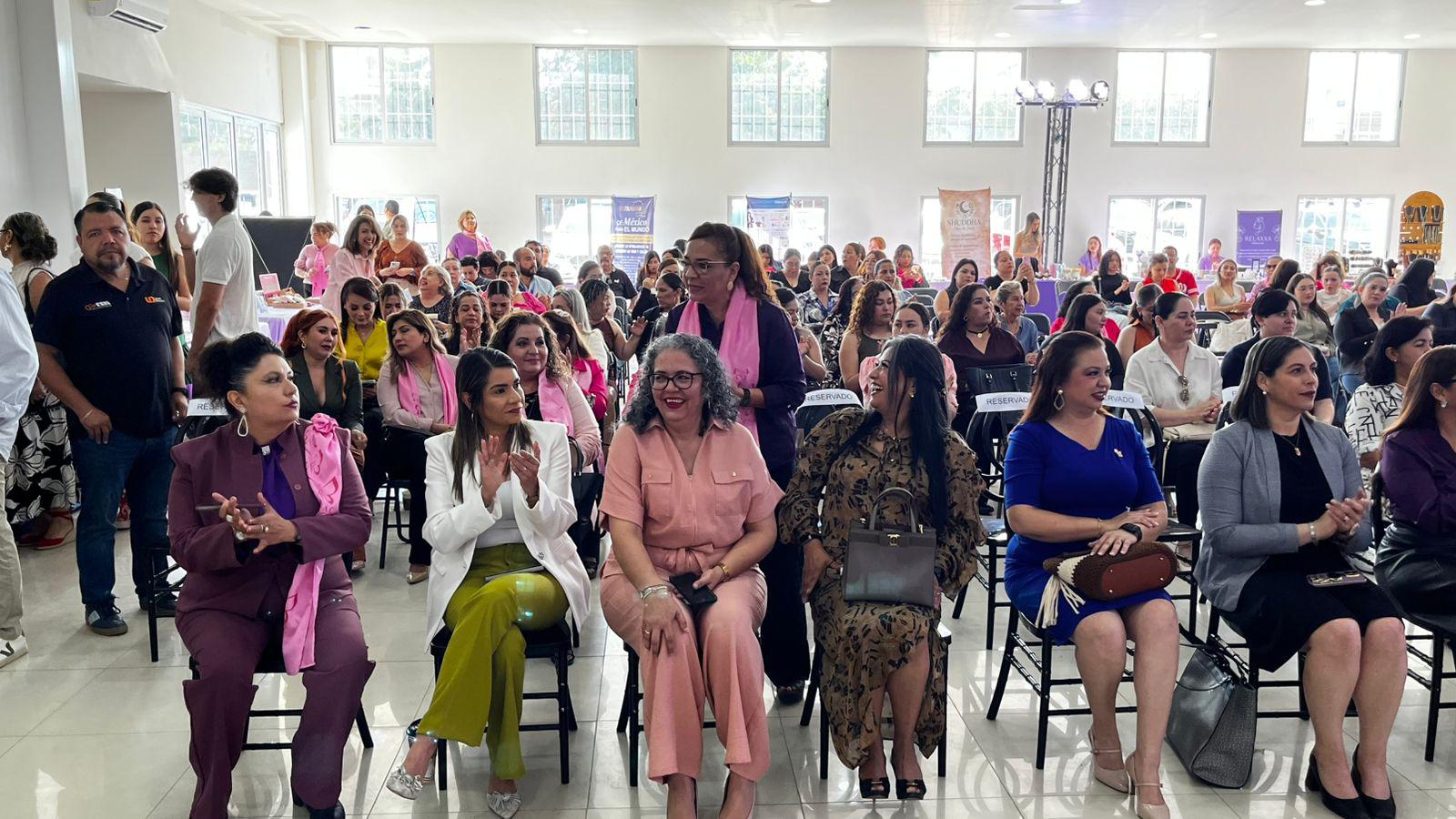 $!Impulsan liderazgo femenino en Mazatlán con primer Simposium de Empresarias Ejecutivas de Sinaloa