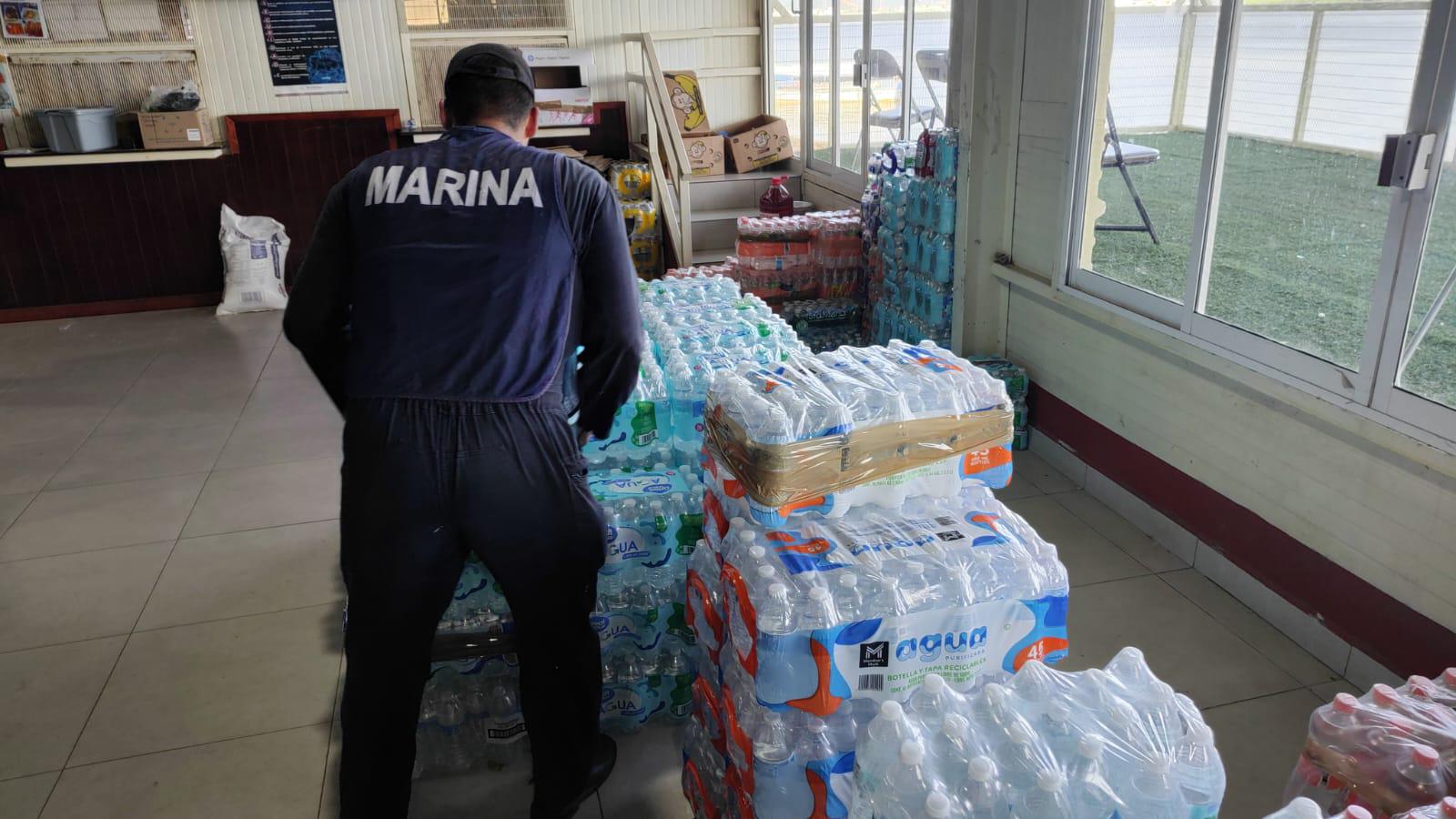$!Envía Marina segundo camión con despensas a afectados por lluvias, gracias al apoyo de mazatlecos
