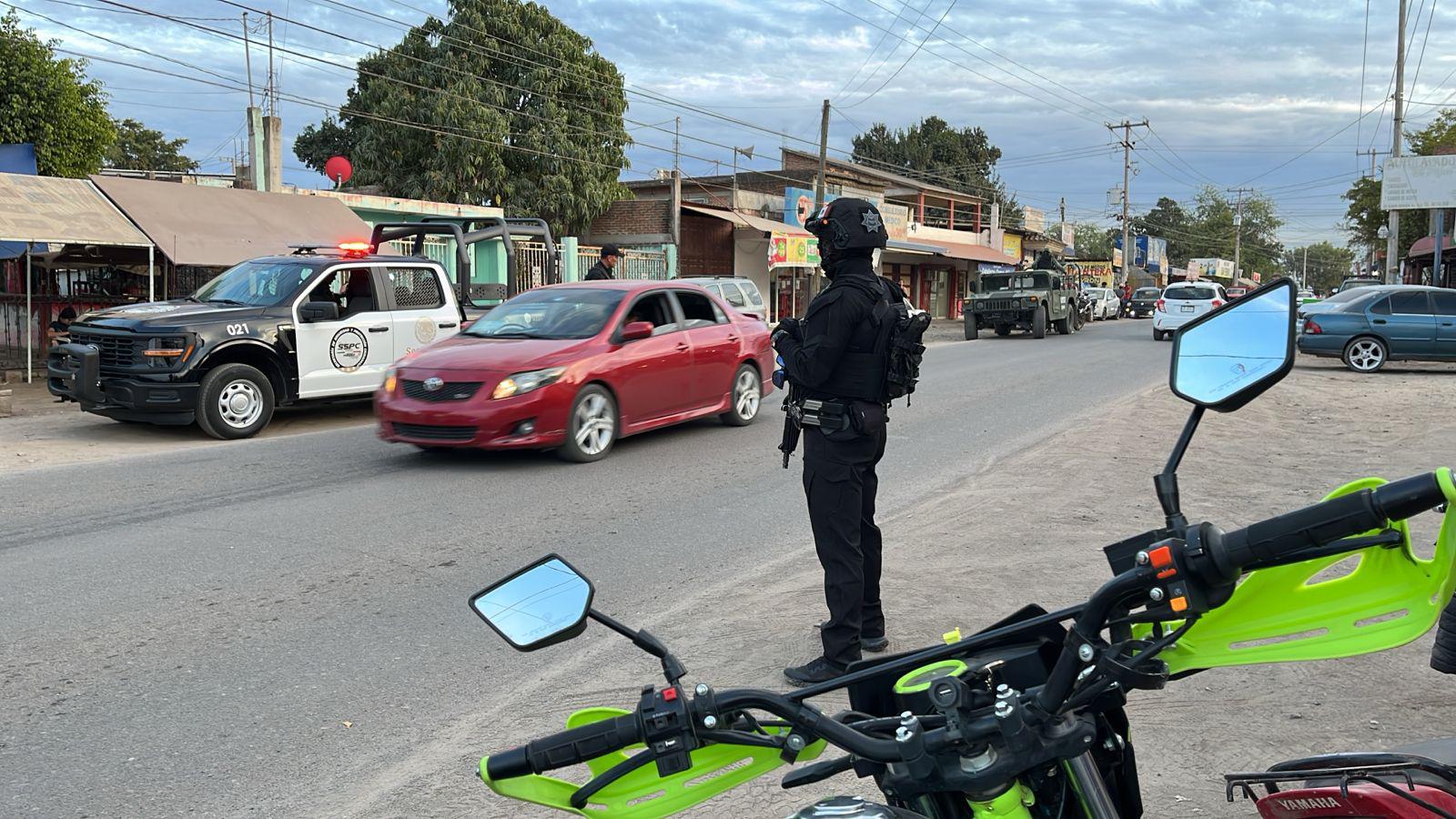 $!Seguridad federal despliega retén en Loma de Rodriguera, Culiacán
