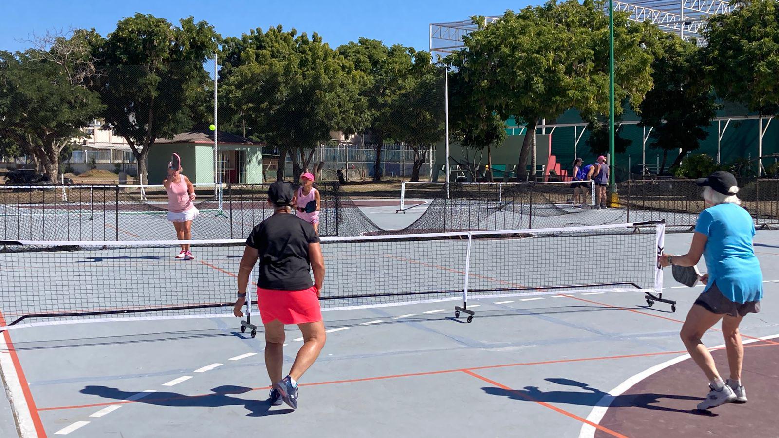 $!Duplas extranjeras marcan diferencia en Torneo Pickleball, en Mazatlán