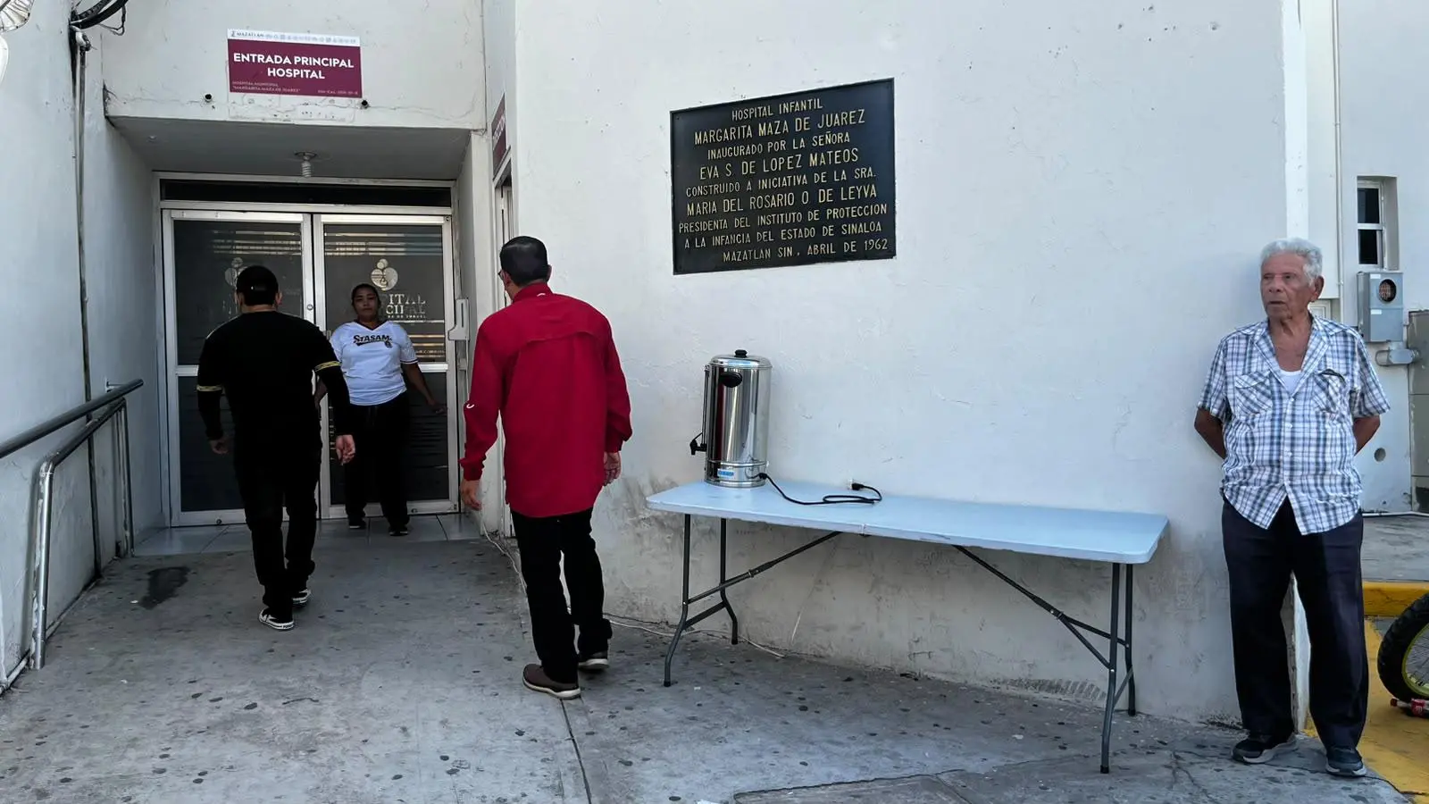 $!Exigen trabajadores del Ayuntamiento medicamentos y atención médica