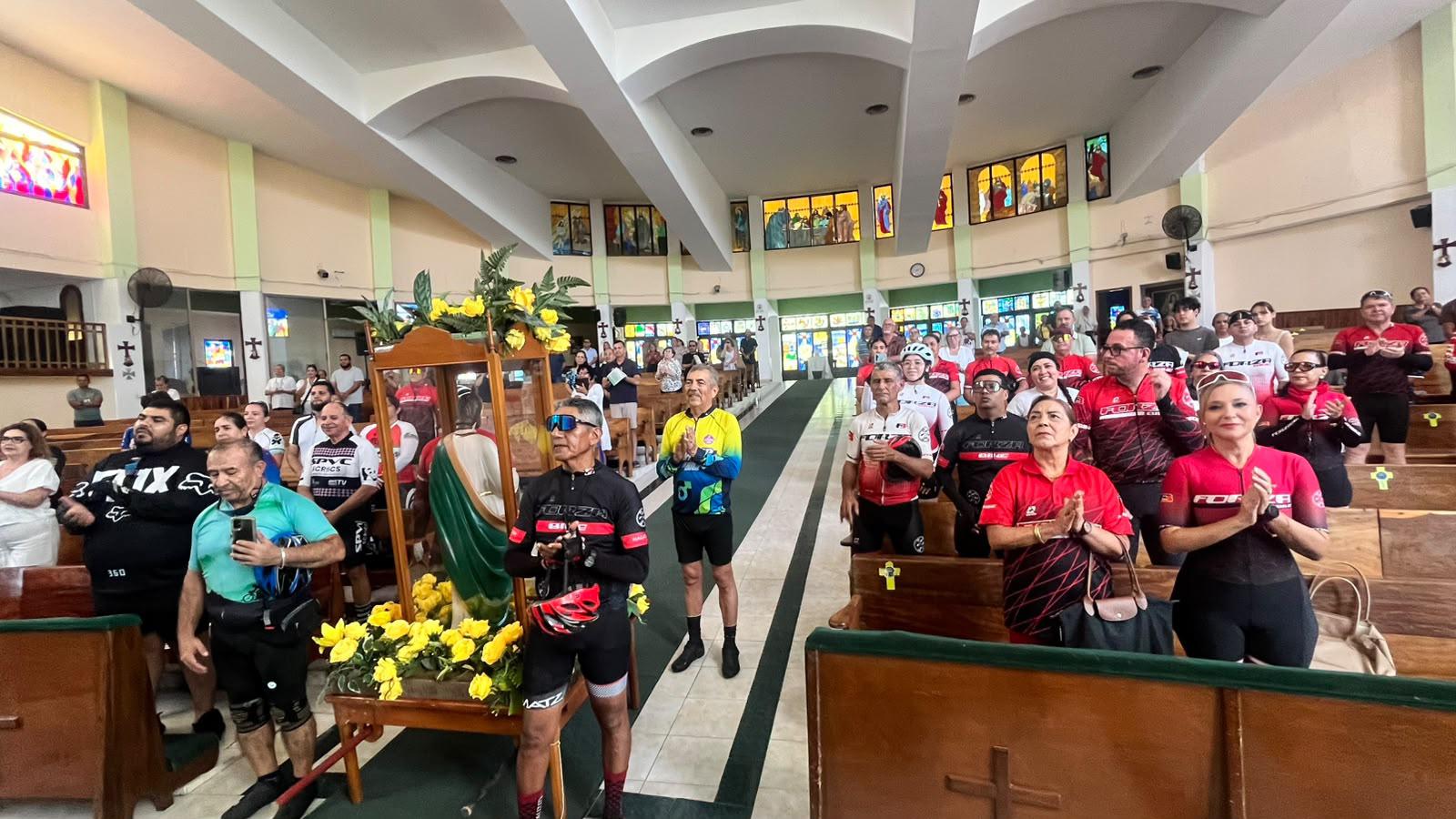 $!Realiza familia ciclista peregrinación a la parroquia de San Judas Tadeo