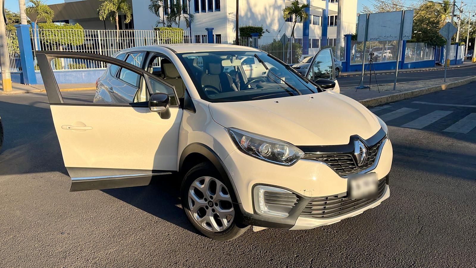 $!Localizan camioneta baleada y abandonada cerca de CU, en Culiacán