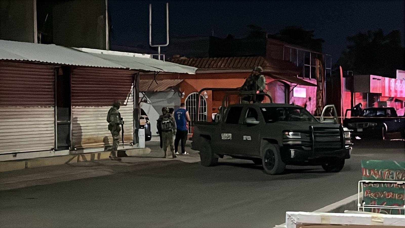 $!Asesinan a balazos a un hombre a bordo de una camioneta en Hacienda La Mora, en Culiacán