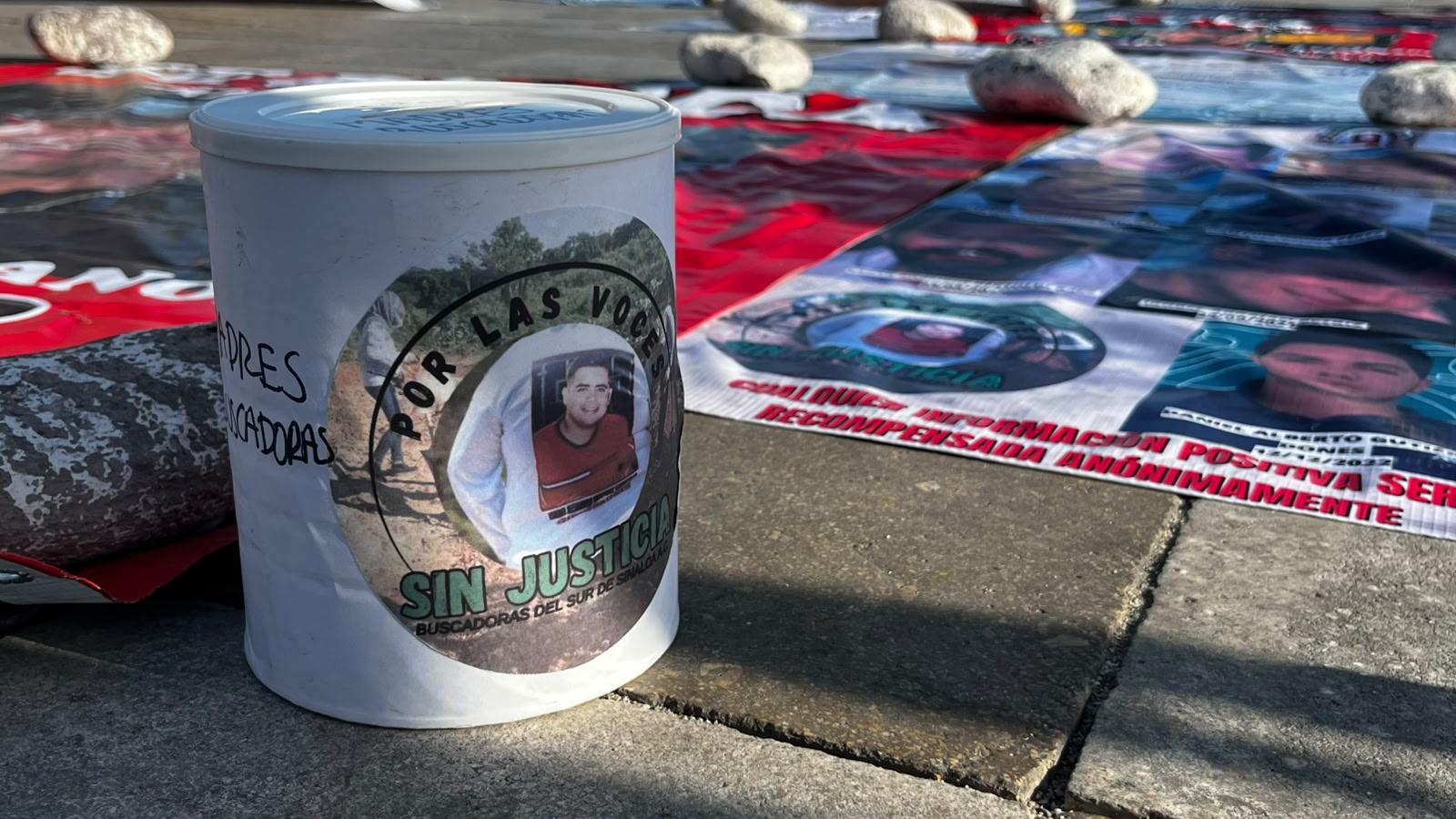$!Continúan colectivos de madres buscadoras con una intensa jornada de boteo en Mazatlán