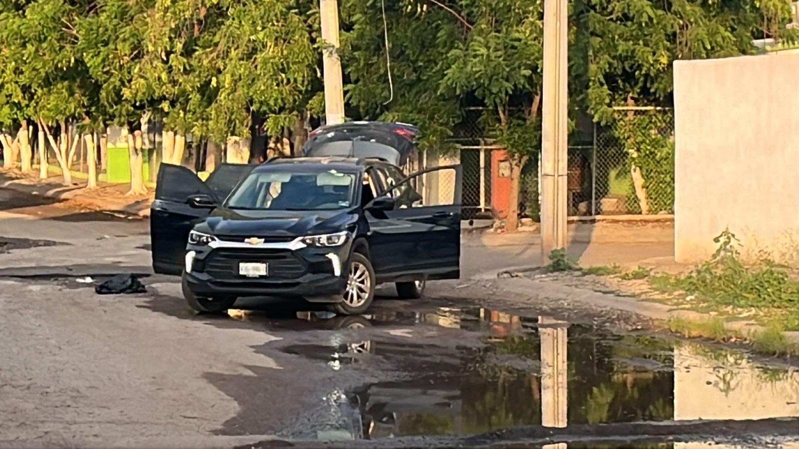 $!Vandalizan y atacan a balazos un domicilio de la colonia Santa Rocío, en Culiacán