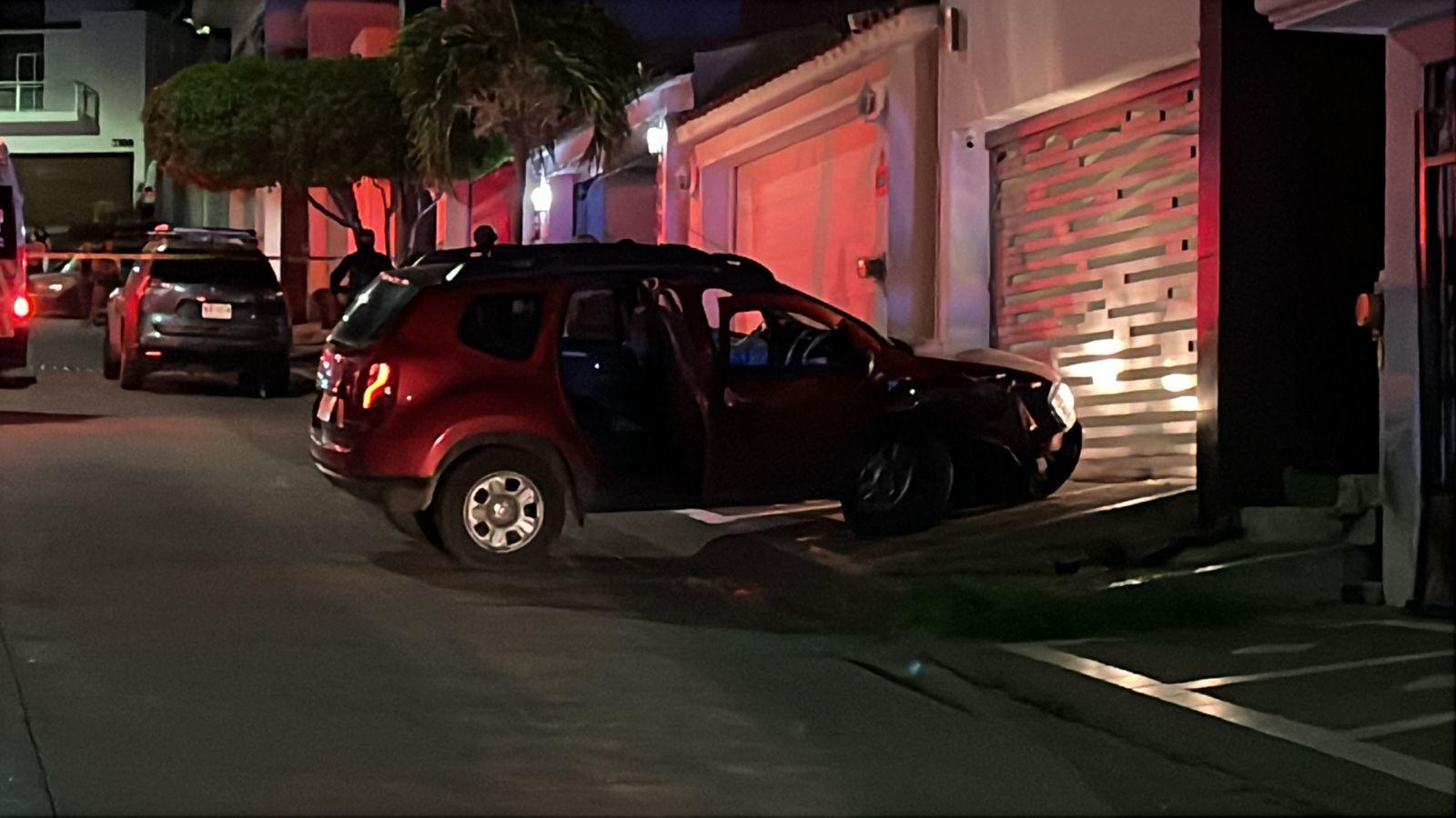 $!Ataque armado contra trabajadores del IMSS deja un muerto y una mujer herida en Culiacán