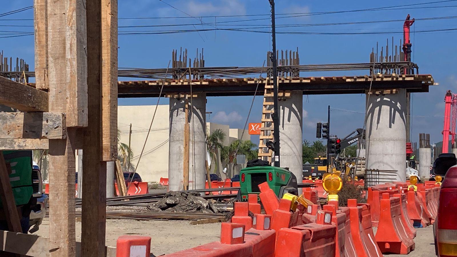 $!Tras casi 70 días de su inicio, obra del paso superior vehicular México 15 y Pérez Escobosa muestra gran avance