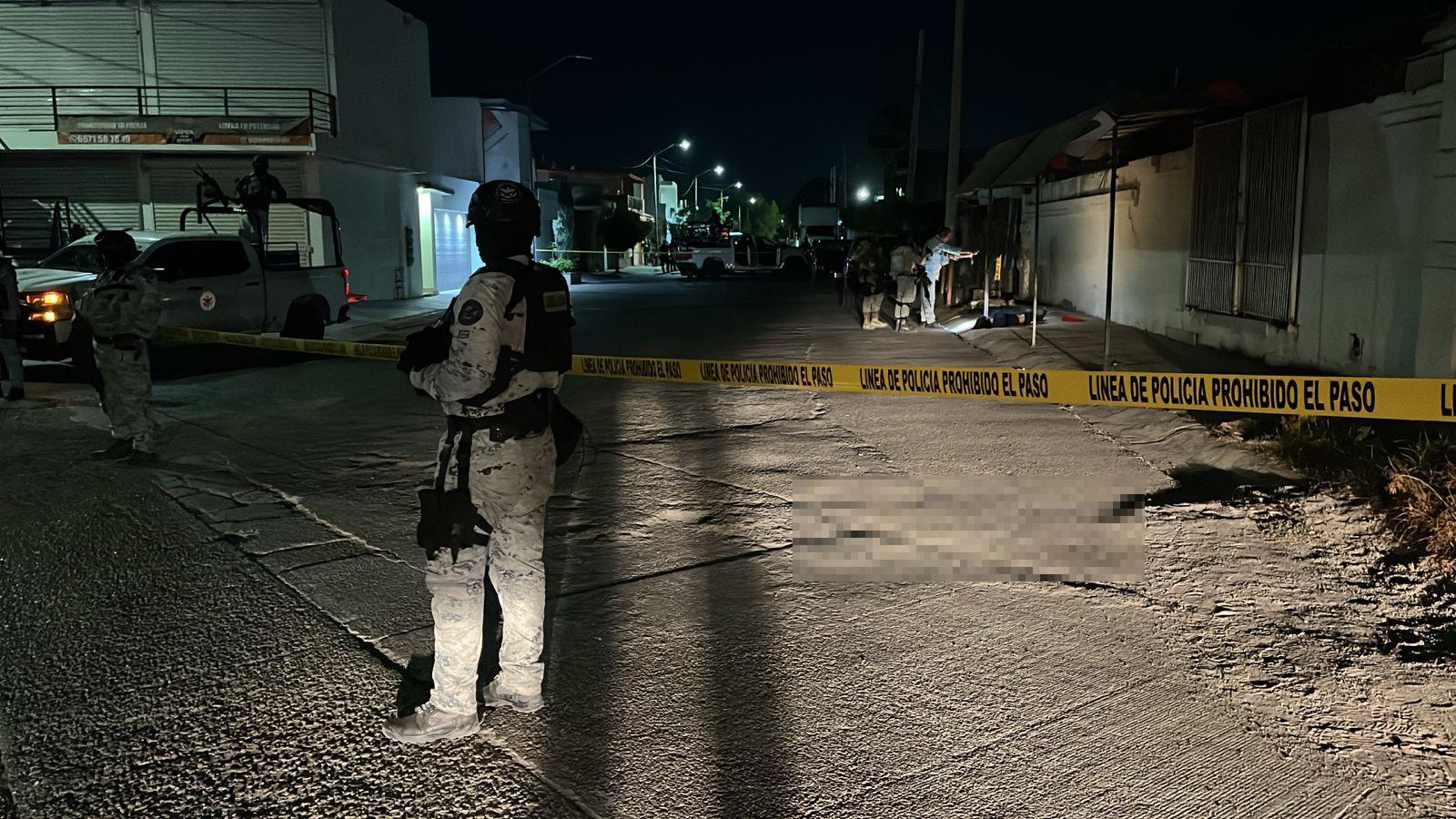 $!Esposado de manos y con impactos en la cabeza encuentran a un joven en Villa Bonita, al sur de Culiacán