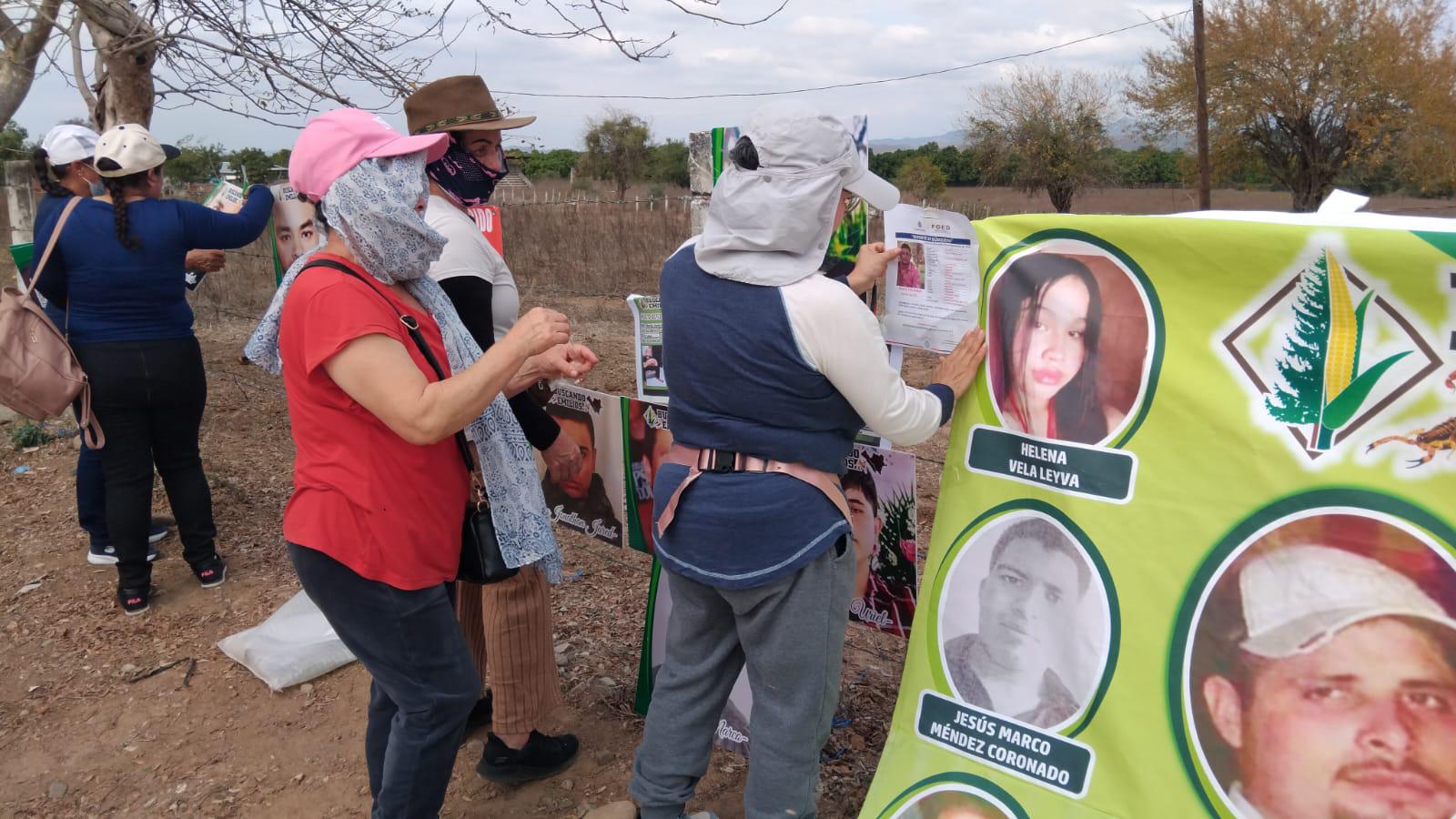 $!Colectivos de Durango exigen ver lo que hallaron en fosa de El Verde, en Concordia
