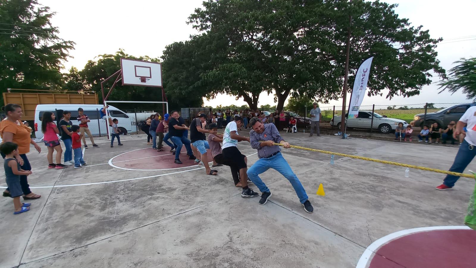 $!Entregan cancha de usos múltiples a habitantes de Campo Gobierno II