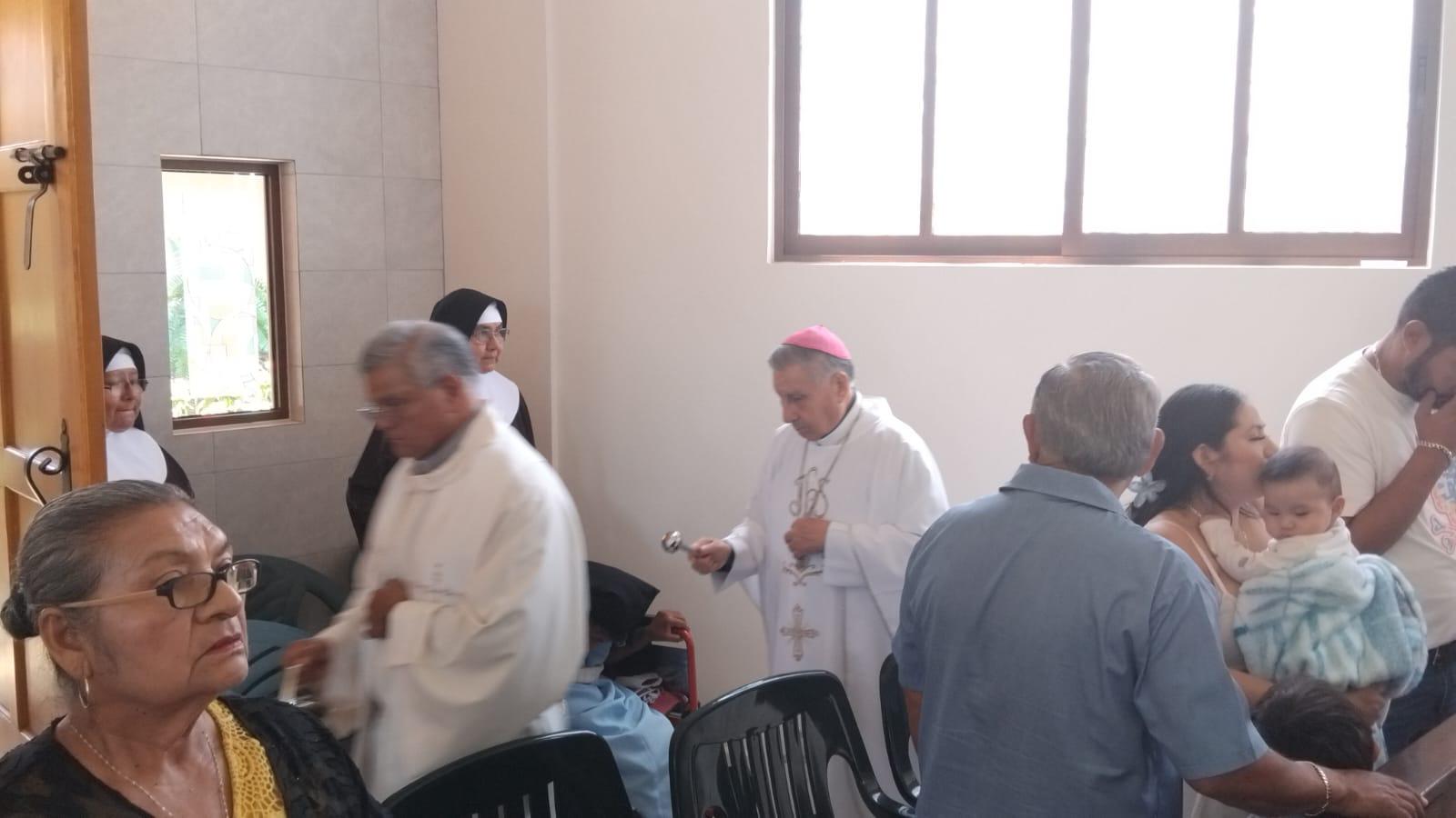 $!Consagran Capilla de Misioneras de Cristo Niño, en la Ciudad de los Niños de Mazatlán