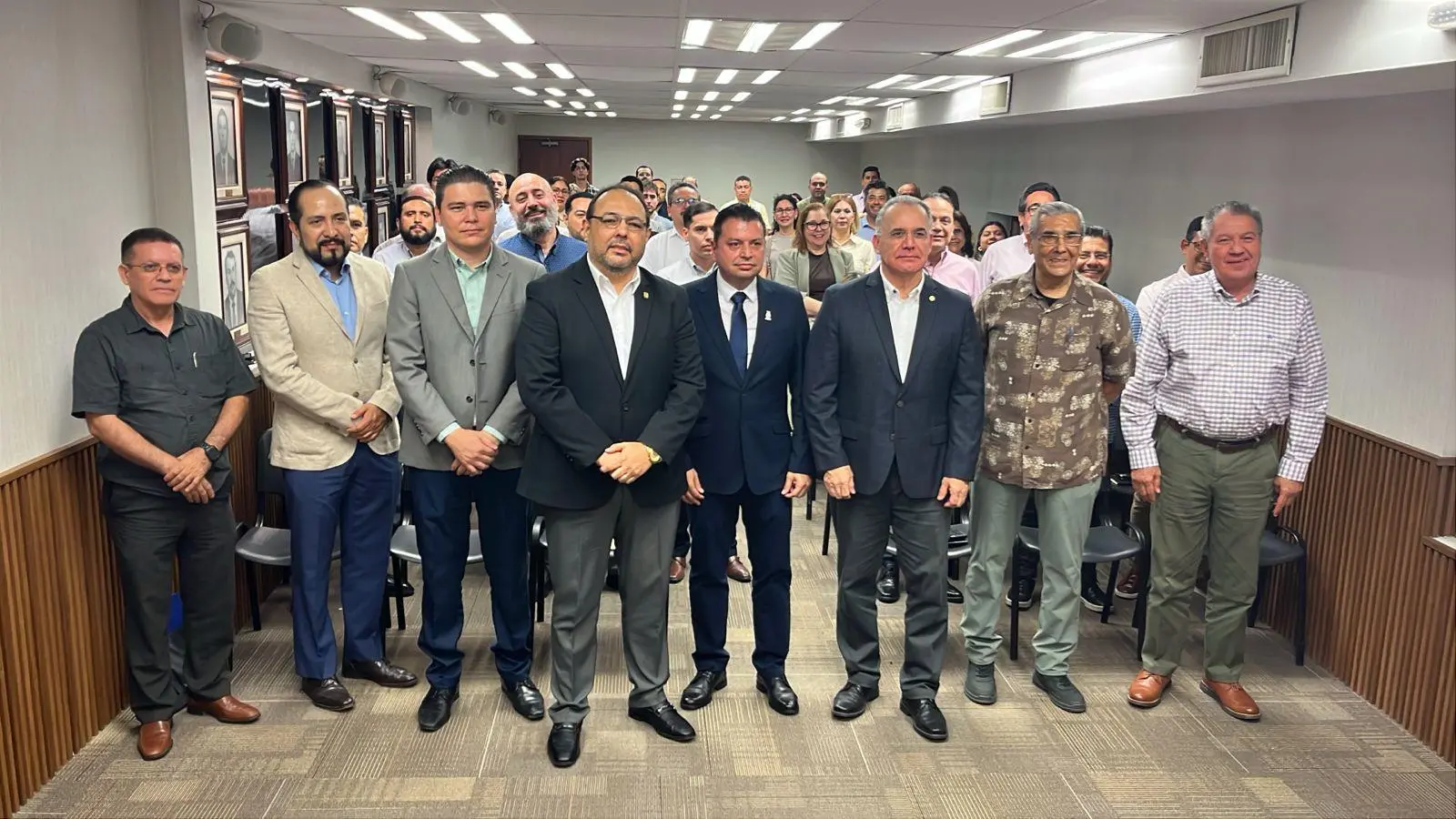 $!Capacitan a abogados en Sinaloa ante el nuevo paradigma de la justicia civil y familiar