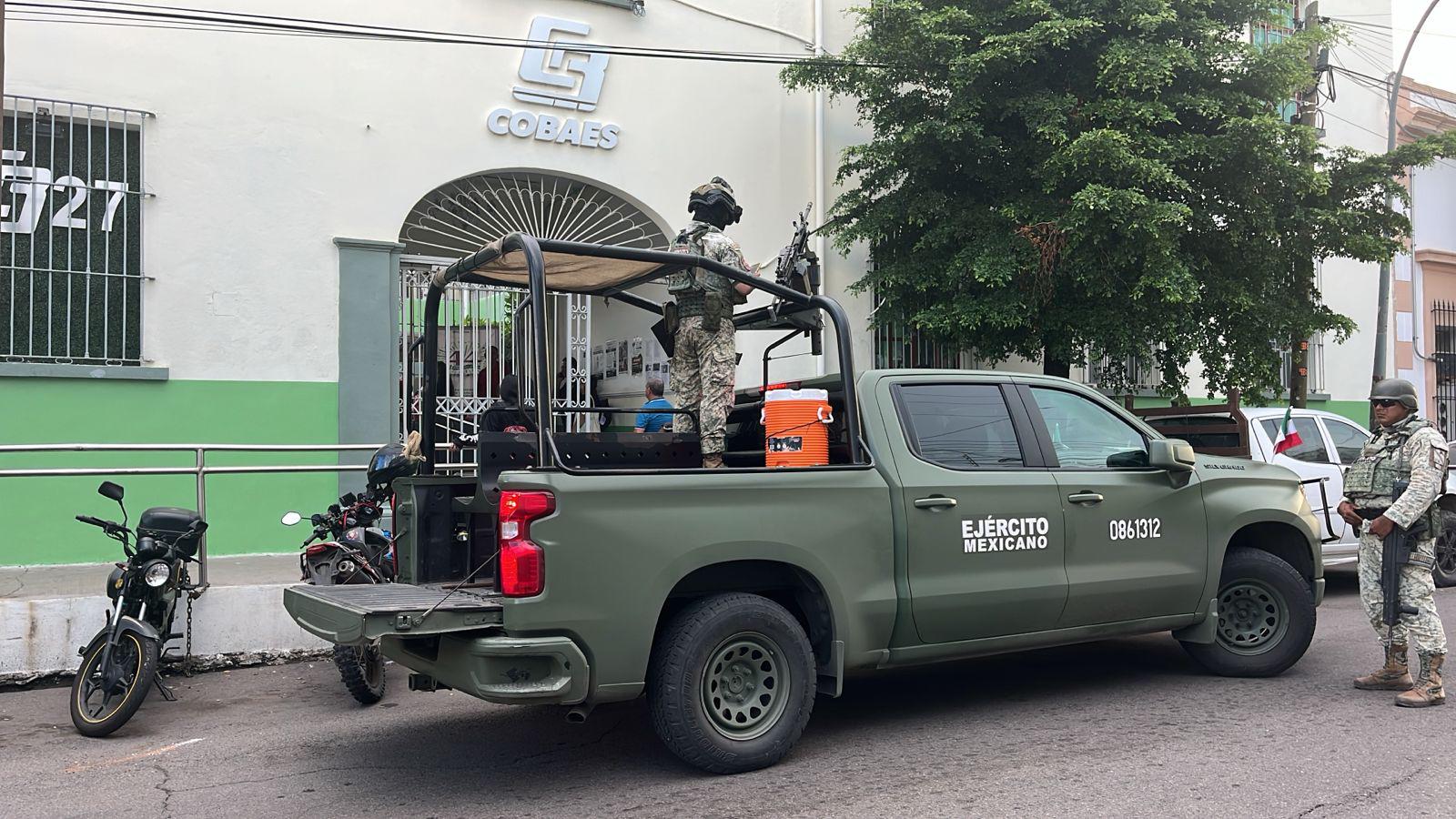 $!Alarma en Cobaes 27 de Culiacán por presunta amenaza con arma blanca