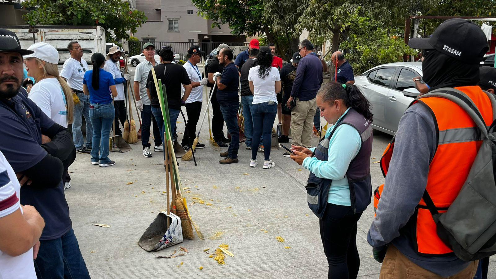 $!Mantiene Jumapam jornadas de limpieza en colonias de Mazatlán previo a la temporada de lluvia