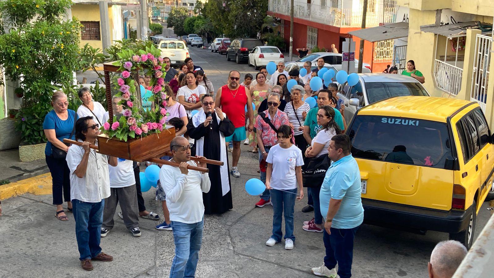 $!Feligreses inician festividades patronales de la Virgen de Fátima con peregrinación