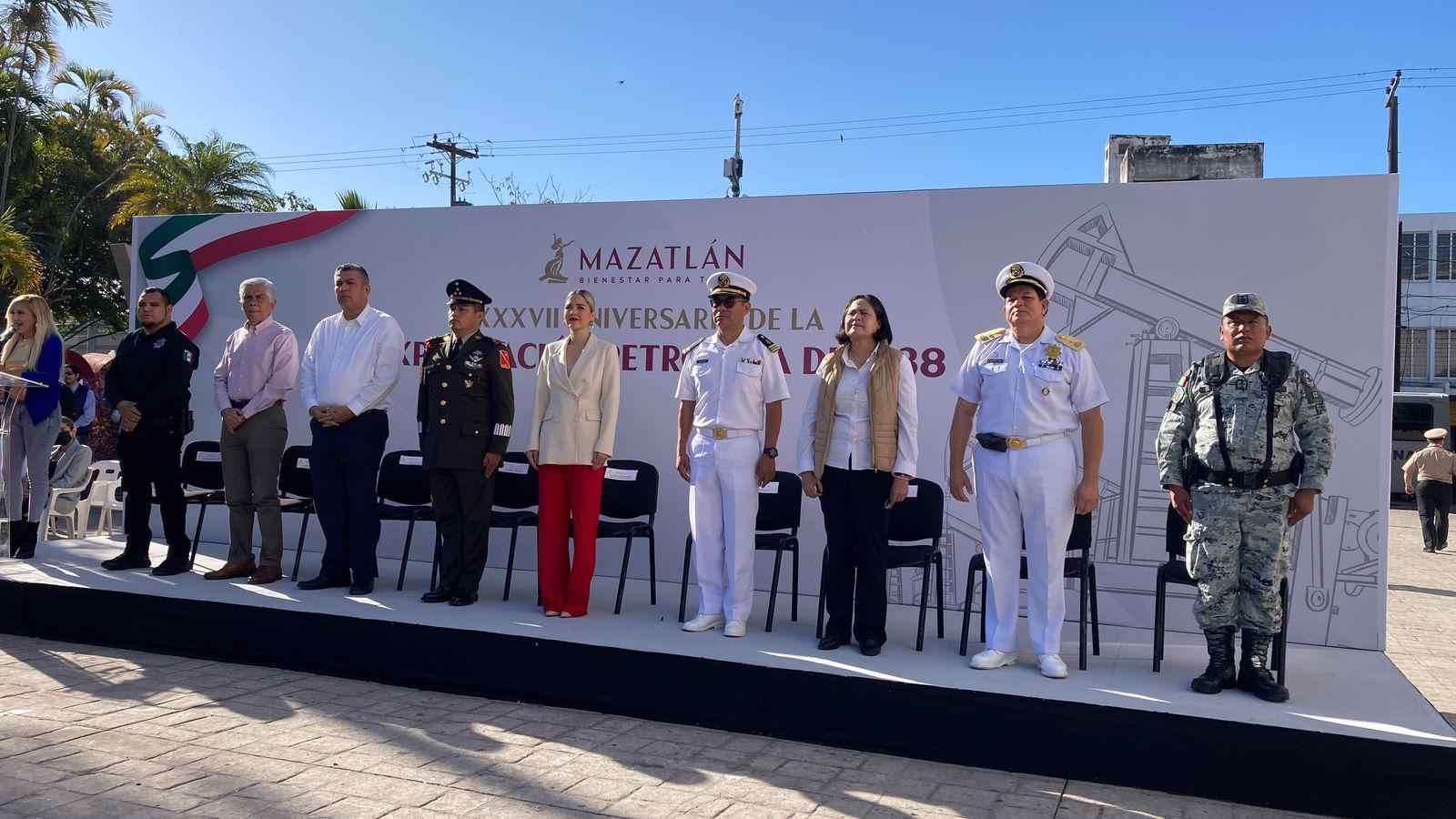 $!Celebran en Mazatlán el 87 aniversario de la Expropiación Petrolera en México