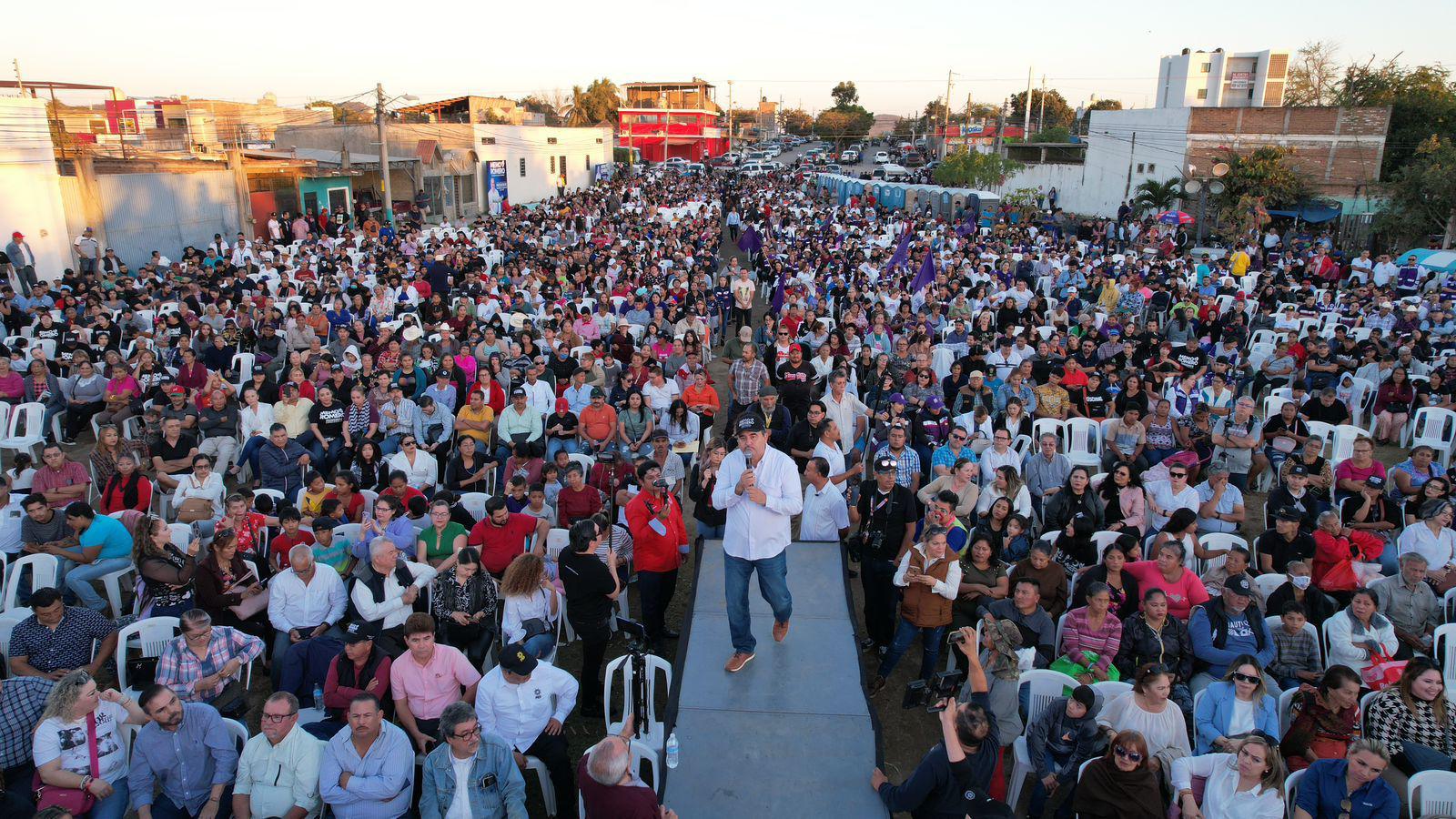 $!Cierra Guillermo Romero su precampaña en Valles del Ejido