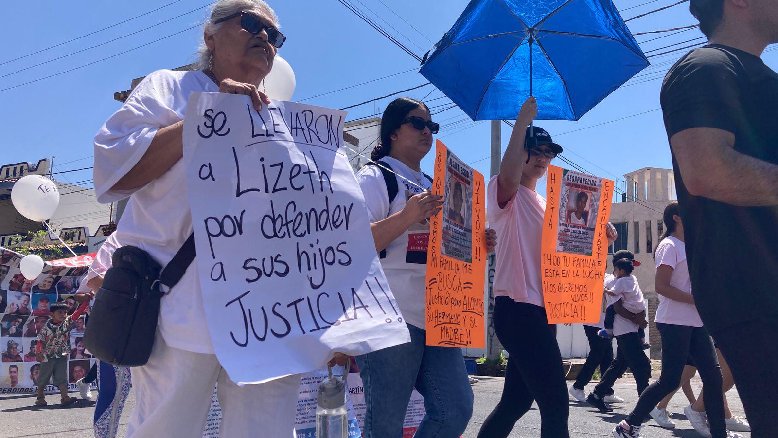 $!‘10 de mayo no es de fiesta, es de lucha y de ‘protesta’, el clamor de las madres rastreadoras de Mazatlán