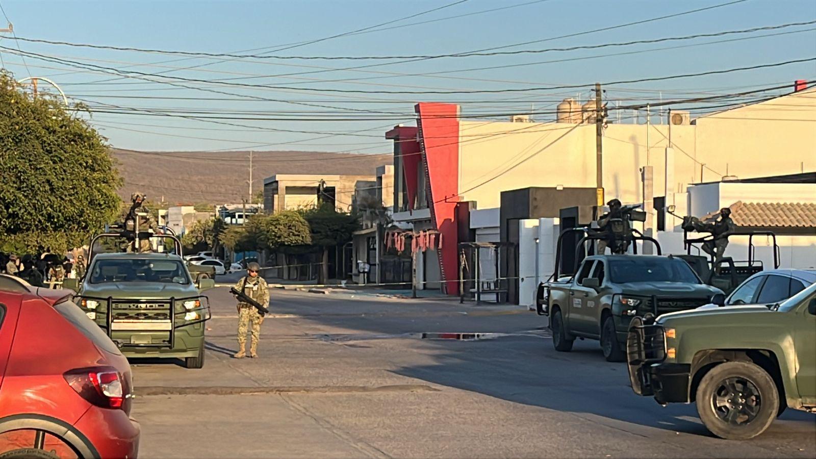 $!Culiacán vive jornada violenta con balaceras en el sector oriente; hallan a un hombre muerto