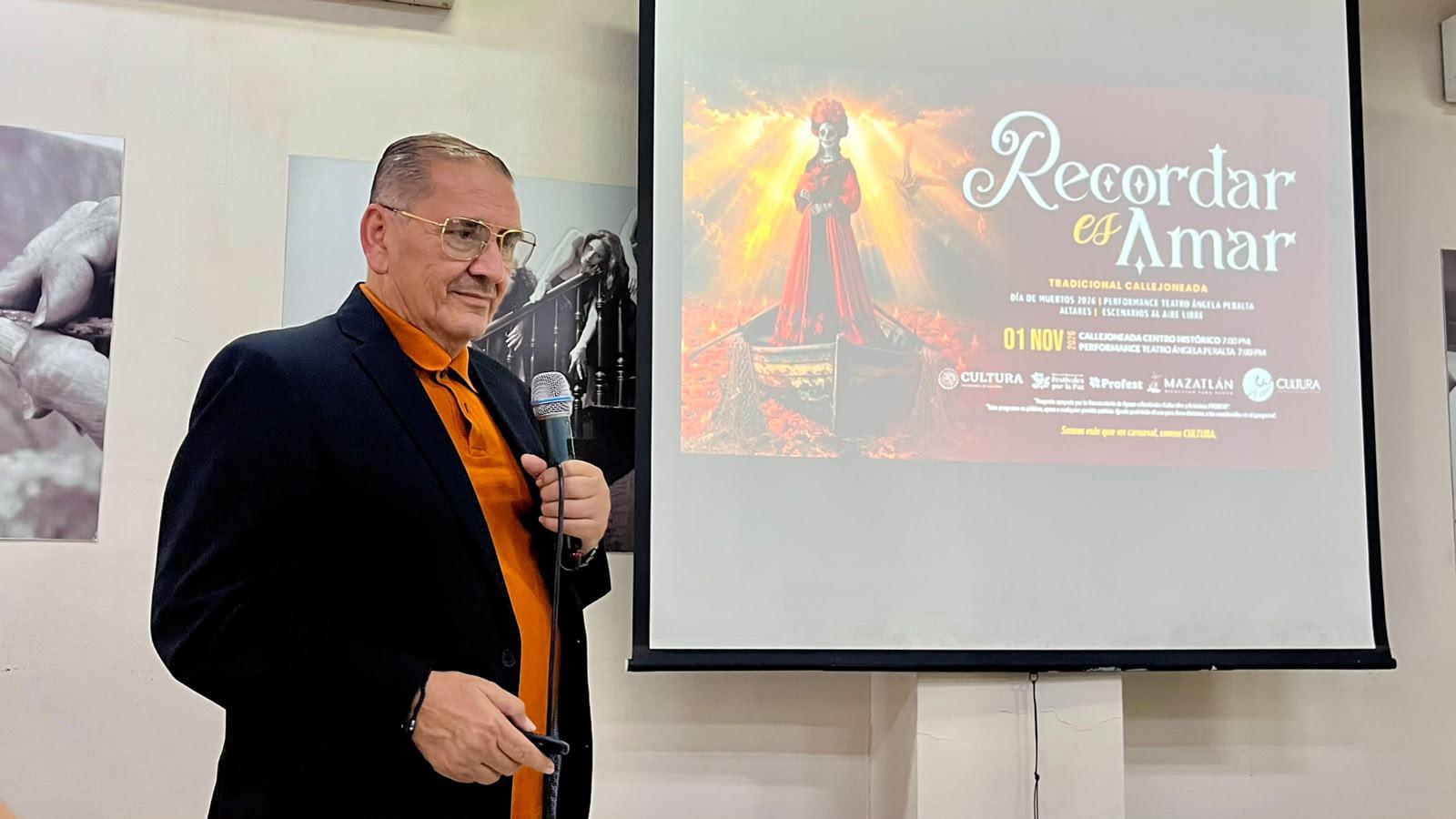 $!Óscar García Osuna, director del Instituto de Cultura de Mazatlán, anunció los detalles de la Callejoneada “Recordar es amar”, que se realizará el 1 de noviembre.