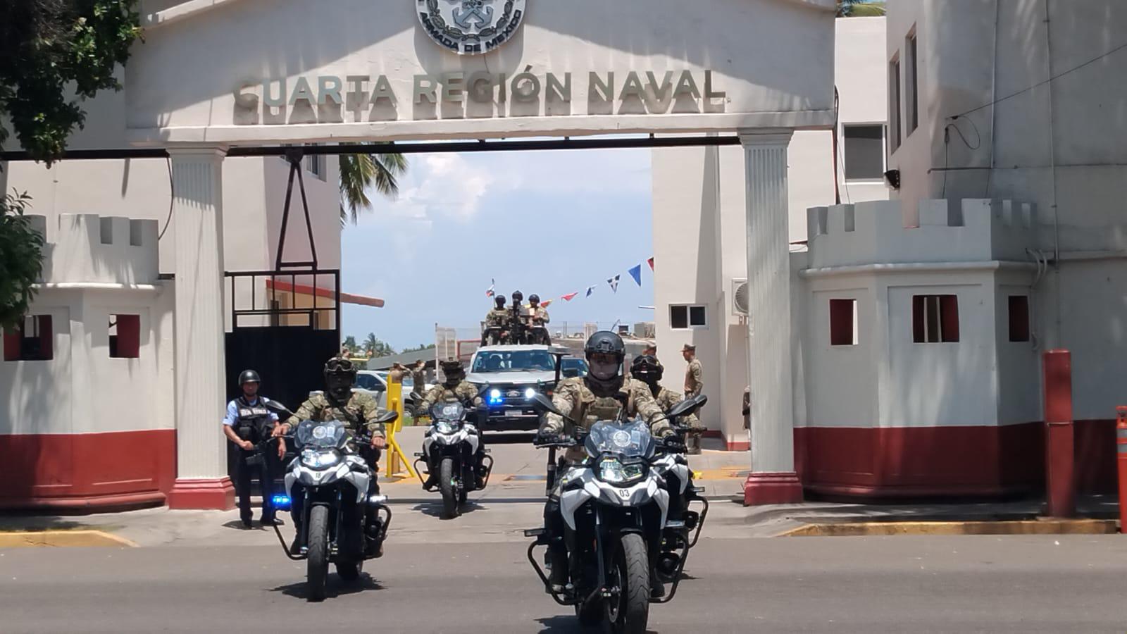 $!Rinden homenaje en la Cuarta Región Naval a marino caído en cumplimiento de su deber en Mazatlán