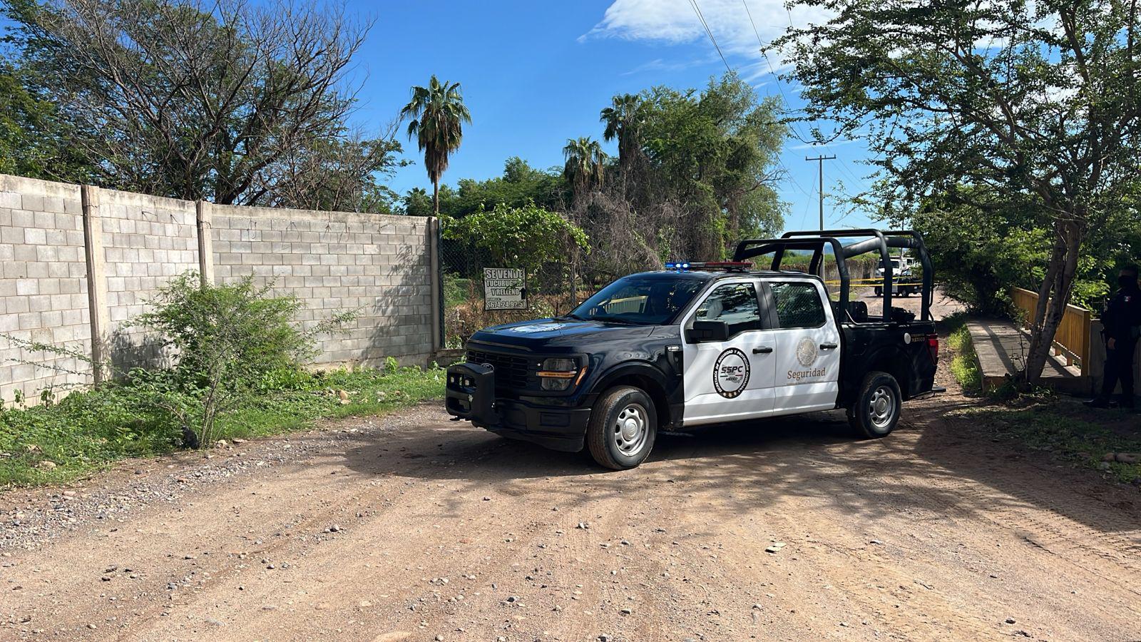 $!Encuentran a hombre asesinado y maniatado en camino de terracería en Mojolo, Culiacán