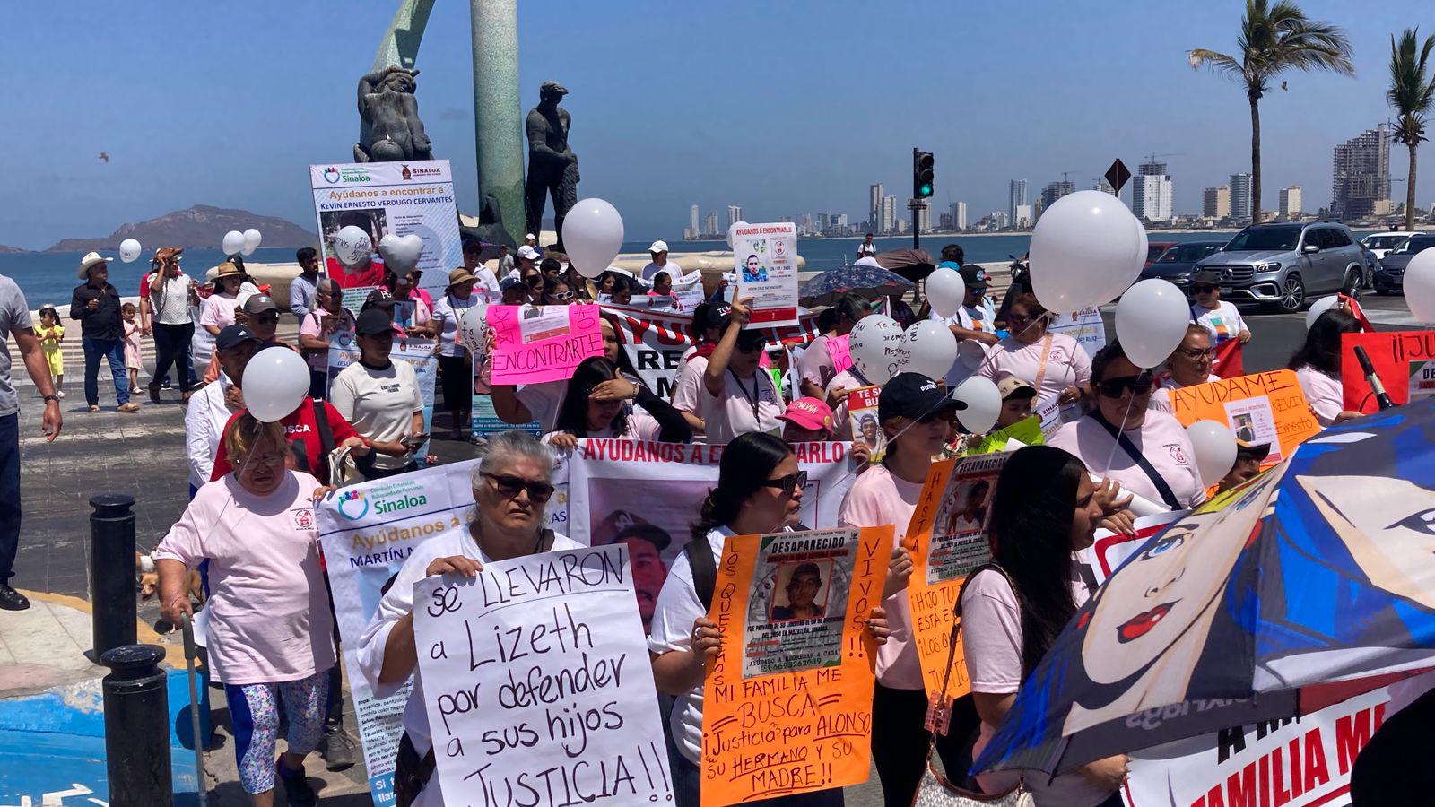 $!‘10 de mayo no es de fiesta, es de lucha y de ‘protesta’, el clamor de las madres rastreadoras de Mazatlán