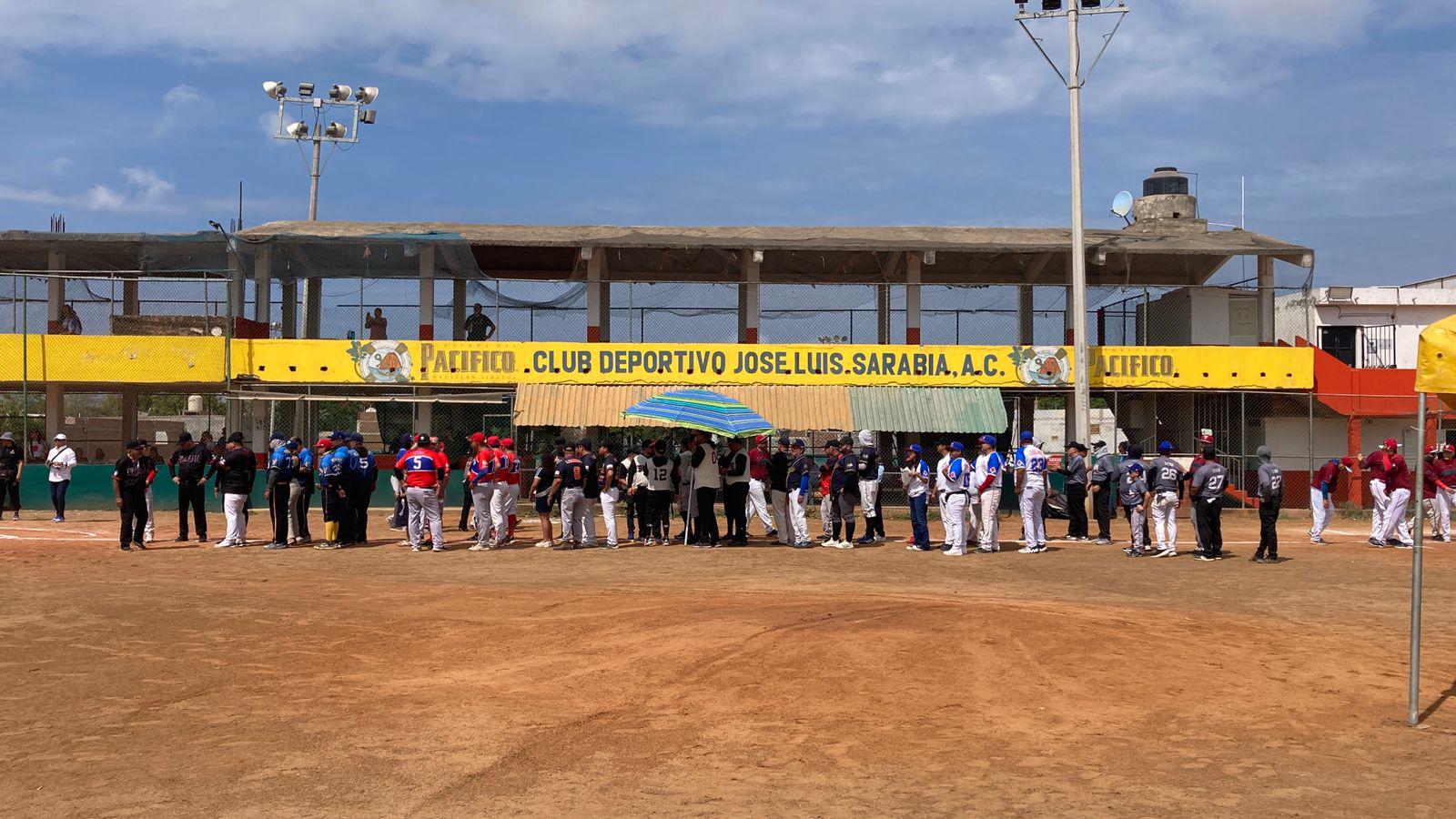 $!Homenajean a Ayala Almeida en 50 aniversario de Liga Burócrata