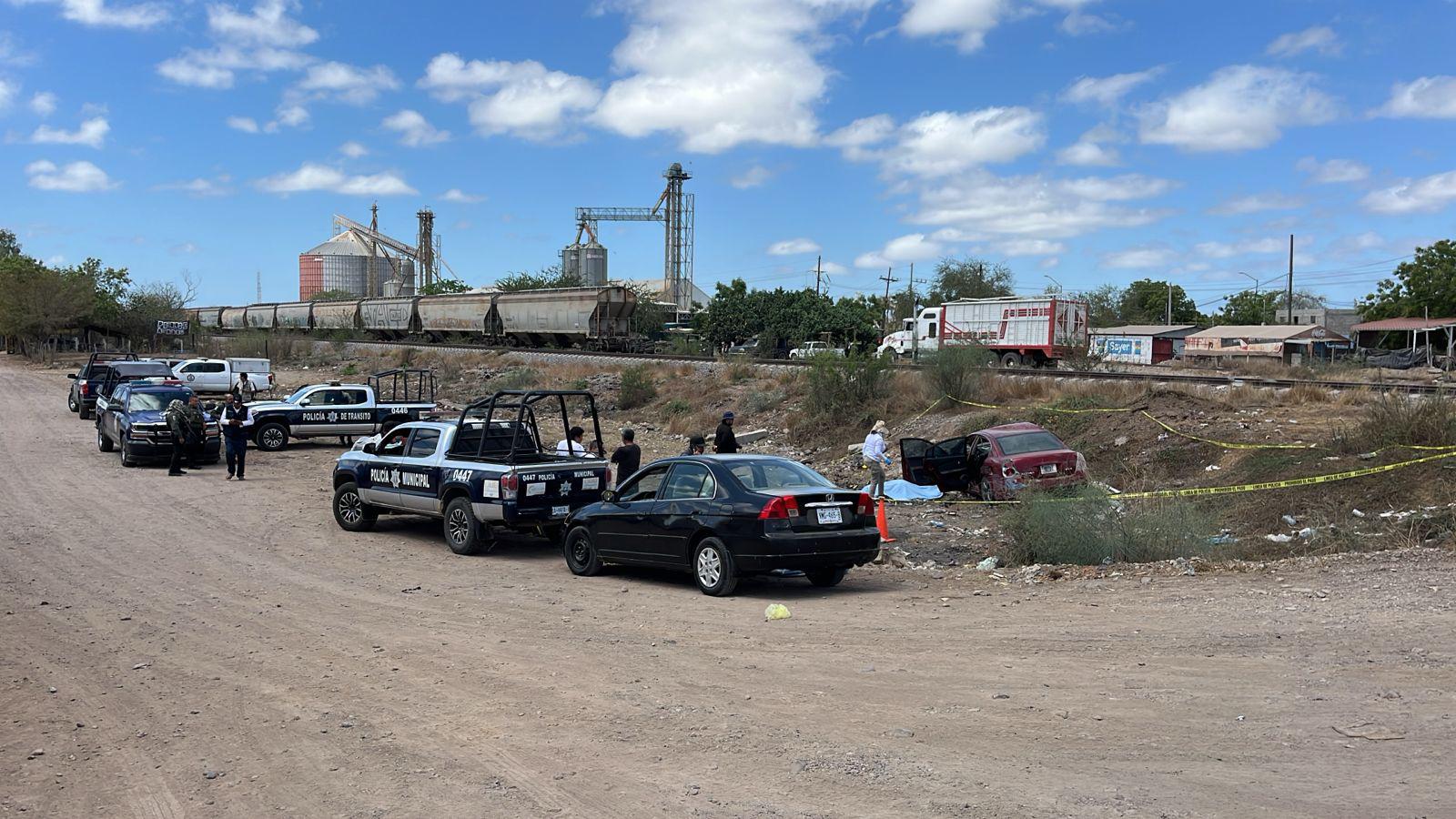 $!Una mujer muerta y cuatro heridos graves tras ser embestidos por un tren, en Culiacán