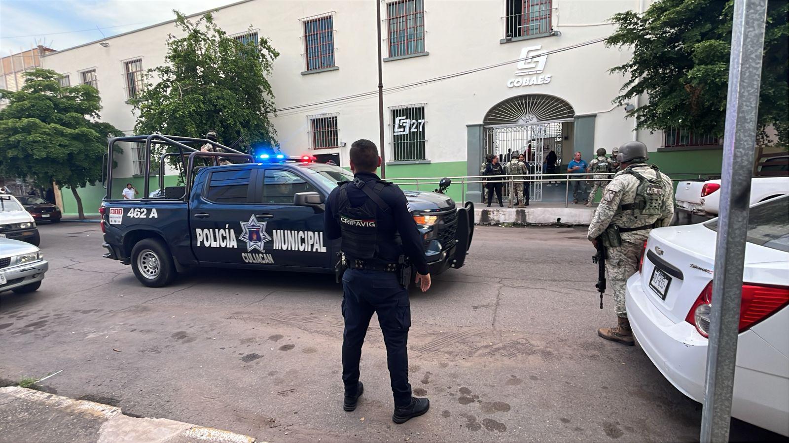 $!Alarma en Cobaes 27 de Culiacán por presunta amenaza con arma blanca