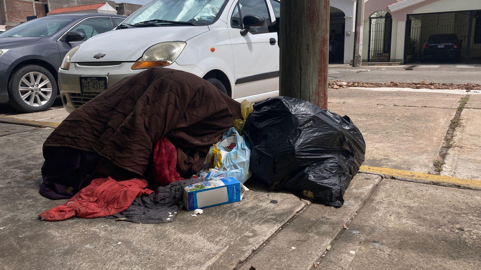 $!Vecinos de El Toro en Mazatlán exigen limpieza ante acumulación de basura