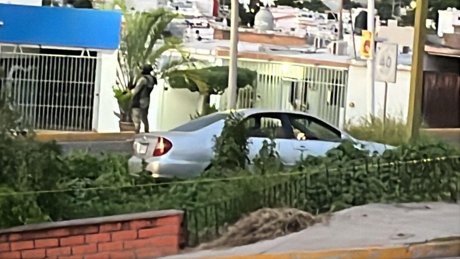 $!Matan a balazos a un conductor en la colonia Buenos Aires, en Culiacán