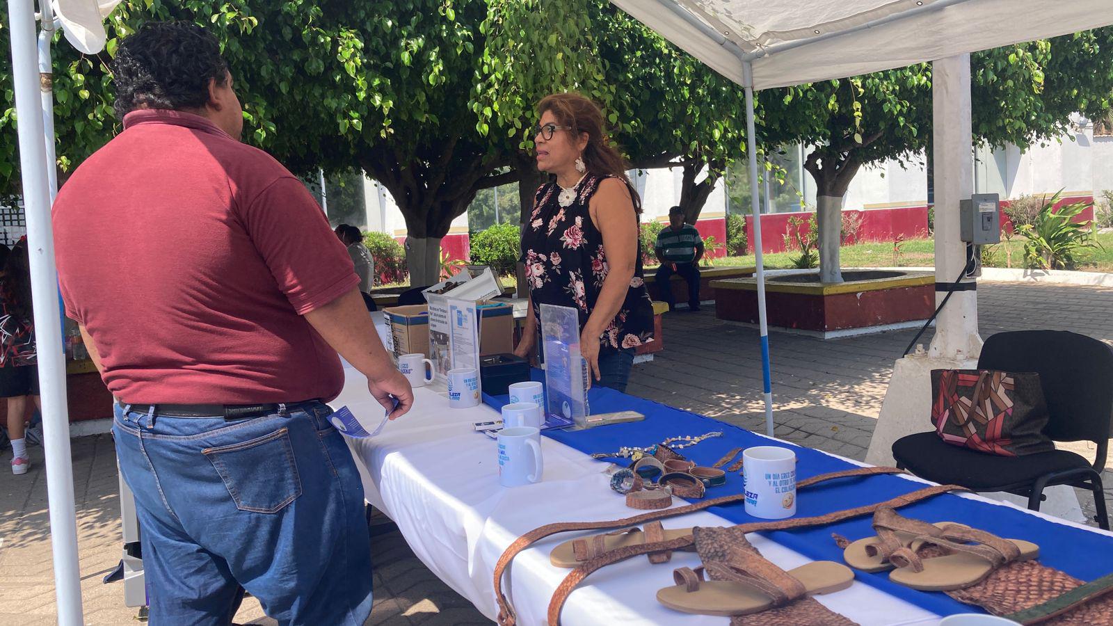 $!Conapesca impulsa el consumo de productos del mar con el Mercado Azul en Mazatlán