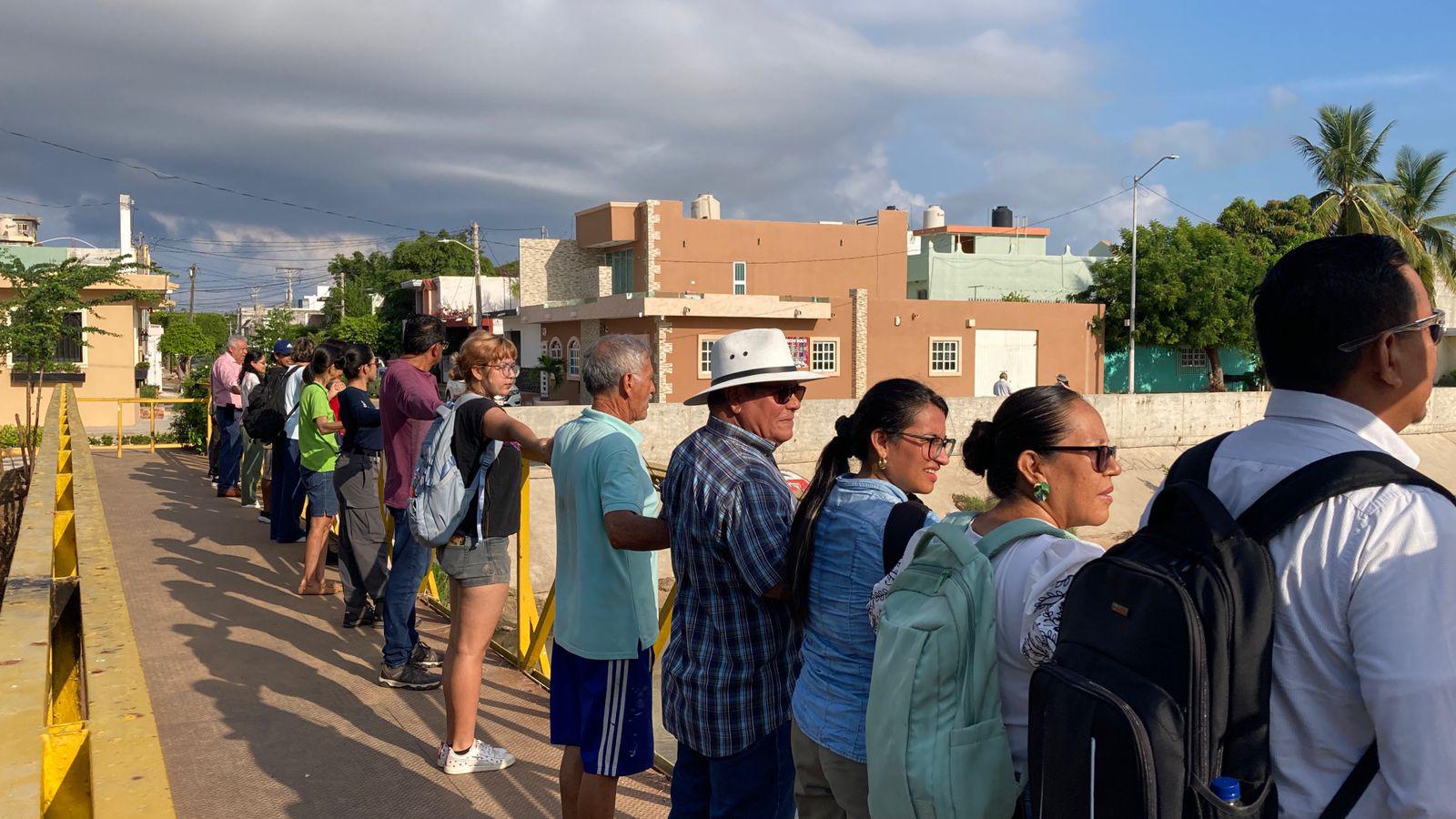 $!Protestan contra poda de mangle en Mazatlán; vecinos defienden medidas