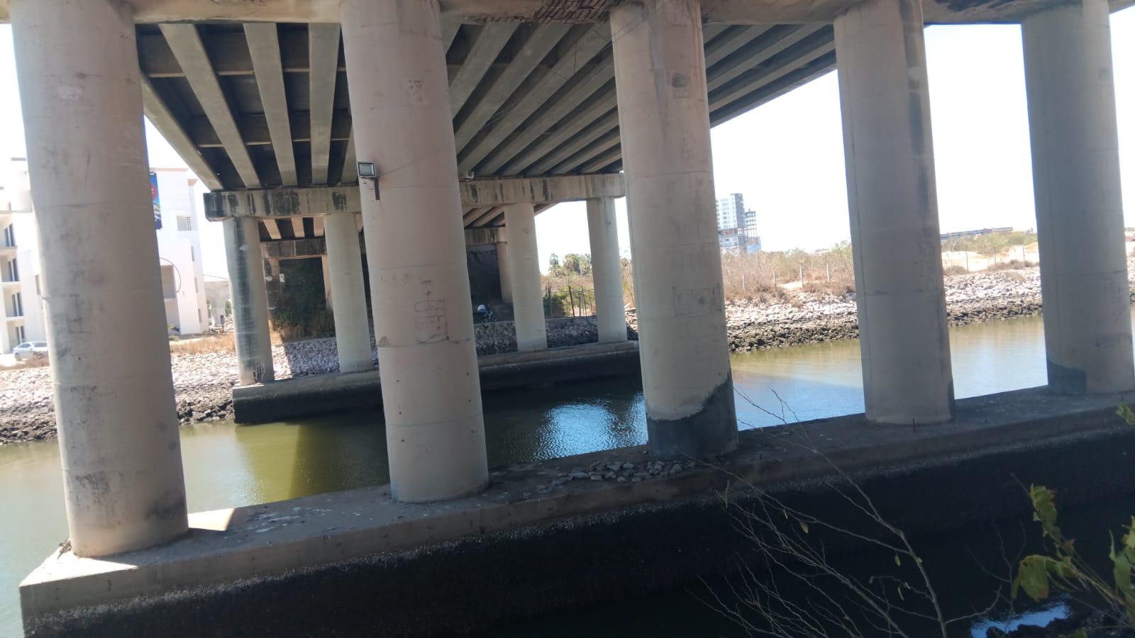 $!Advierte la Intercamaral de Mazatlán que los puentes de la Marina presentan fracturas