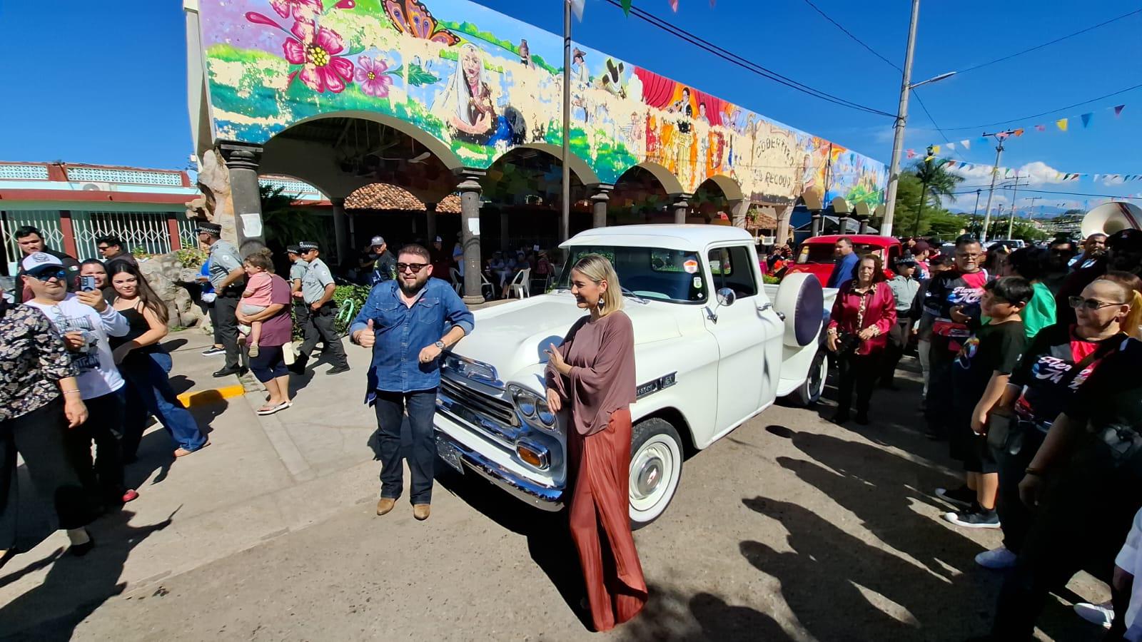 $!Realizan Tianguis e inauguración de mural en el callejón Cruz Lizárraga en El Recodo bajo fuerte dispositivo de seguridad