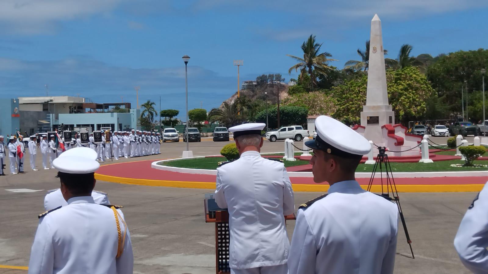$!Celebran en Mazatlán el 83 aniversario del Día de la Marina