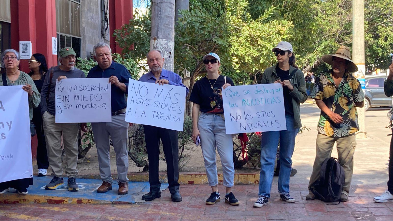 $!Realizan manifestación en defensa de la libertad de expresión y en apoyo a periodista Sheila Arias